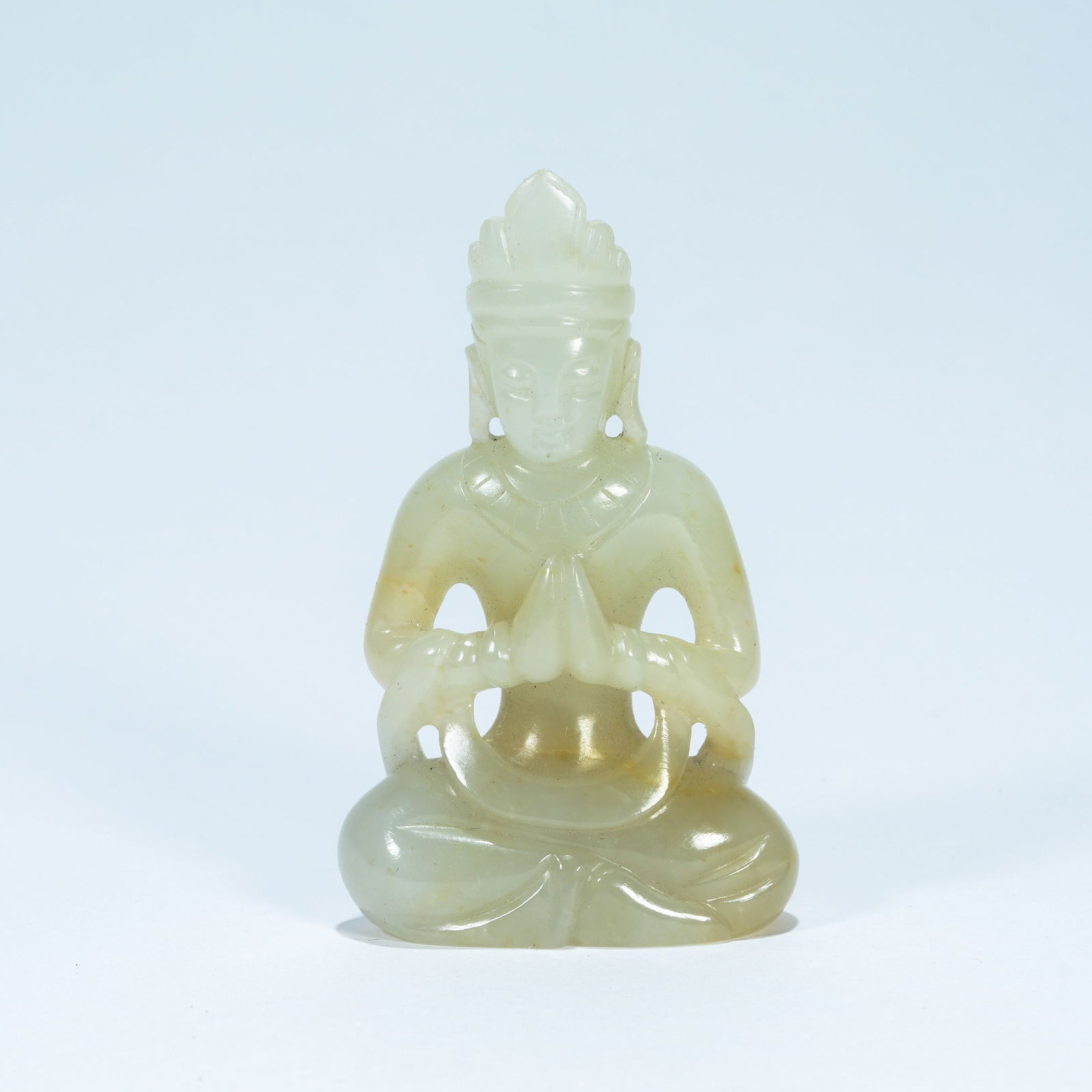 A HETIAN WHITE JADE CARVED BODHISATTVA ORNAMENT: Hetian White Jade Carved Bodhisattva Ornament
