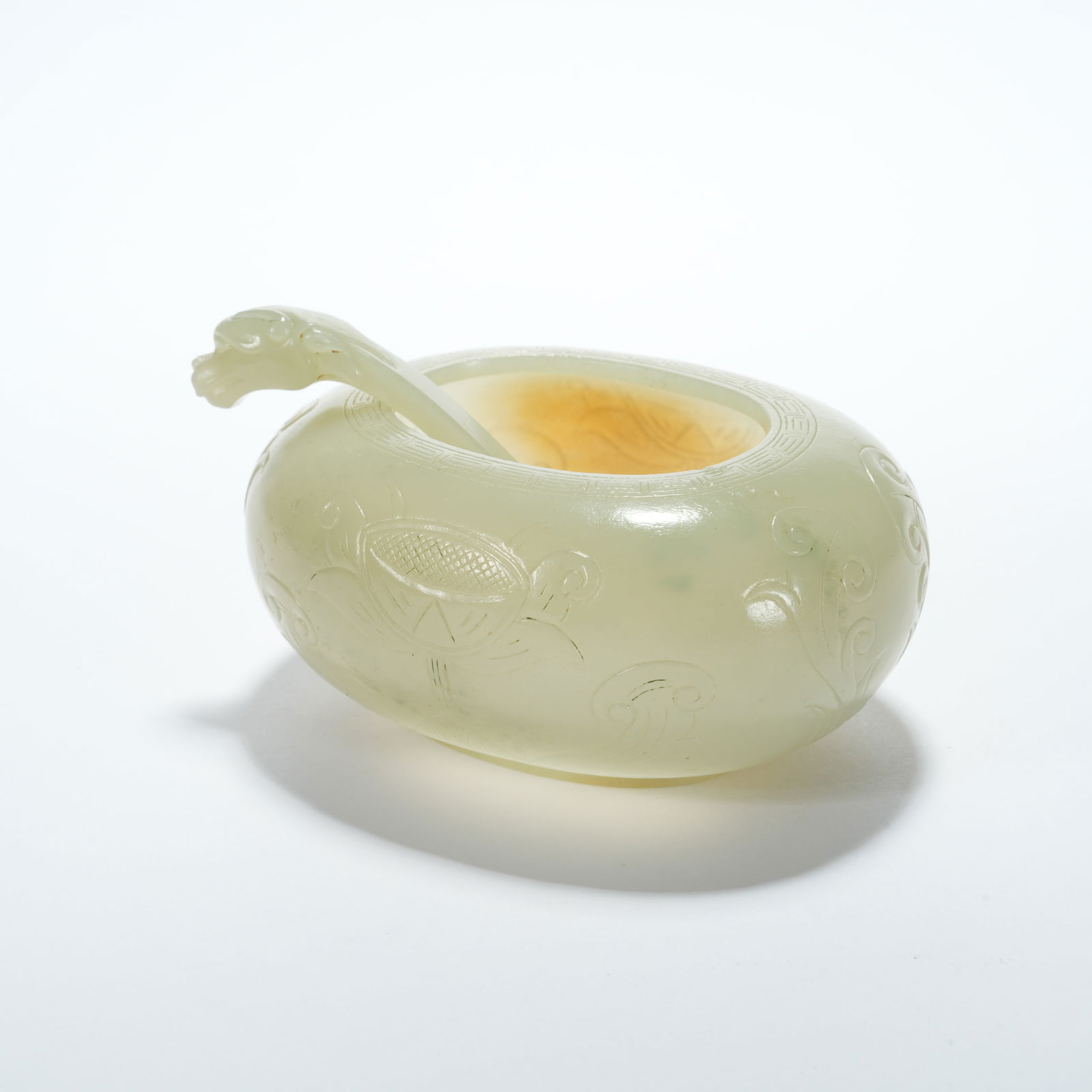 A HETIAN JADE LOTUS-PATTERN WATER CONTAINER - 2