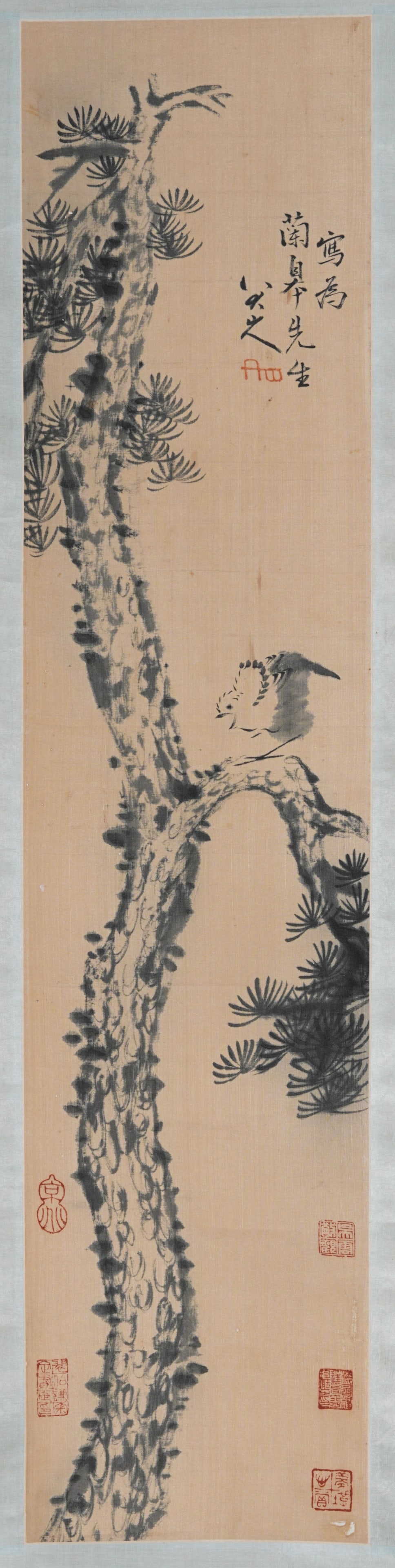 A PINE-AND-BIRD PAINTING ON SILK BY BADA SHANREN.八大山人 (1 of 11)