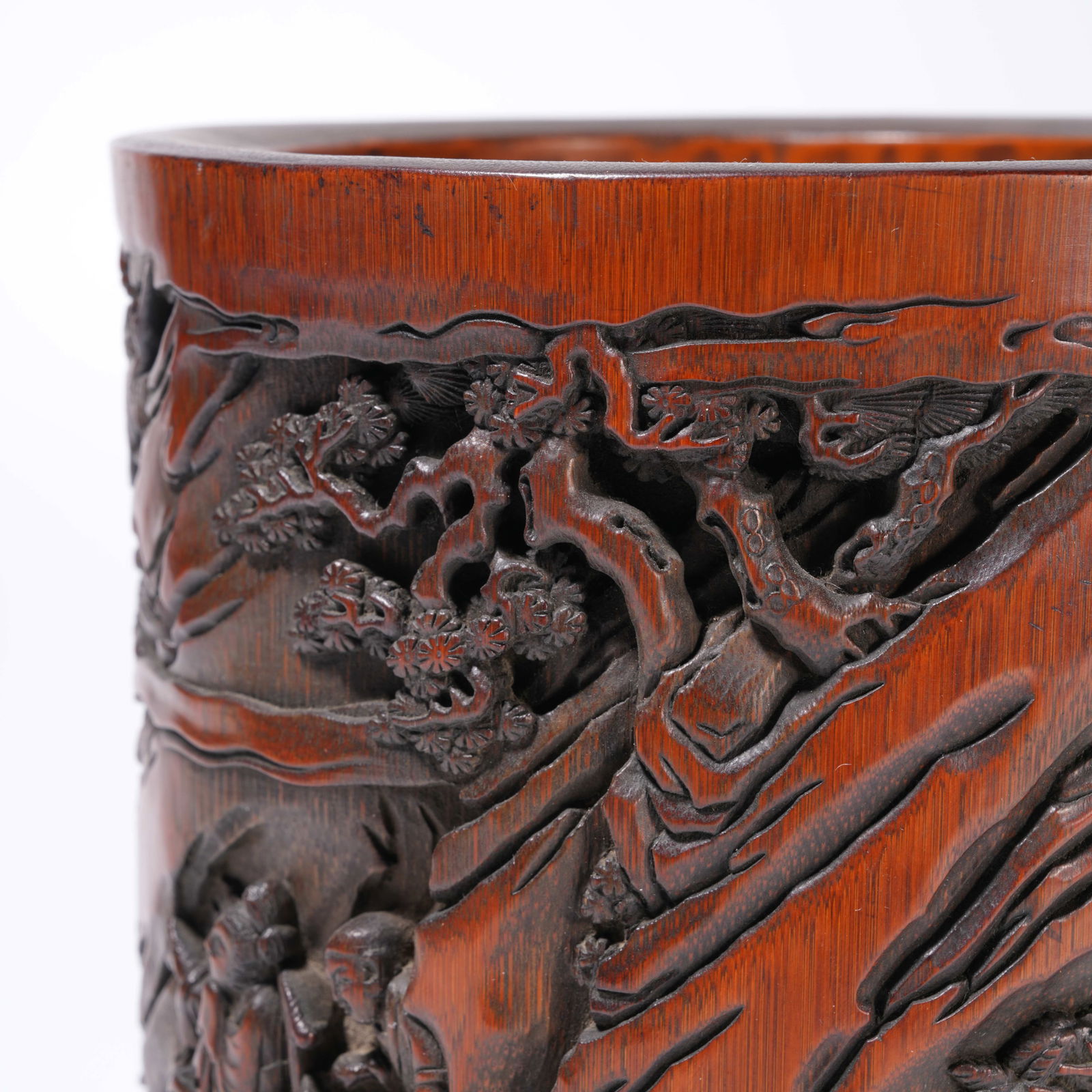 A BAMBOO ROOT CARVING LANDSCAPE-PATTERN BRUSH HOLDER - 8