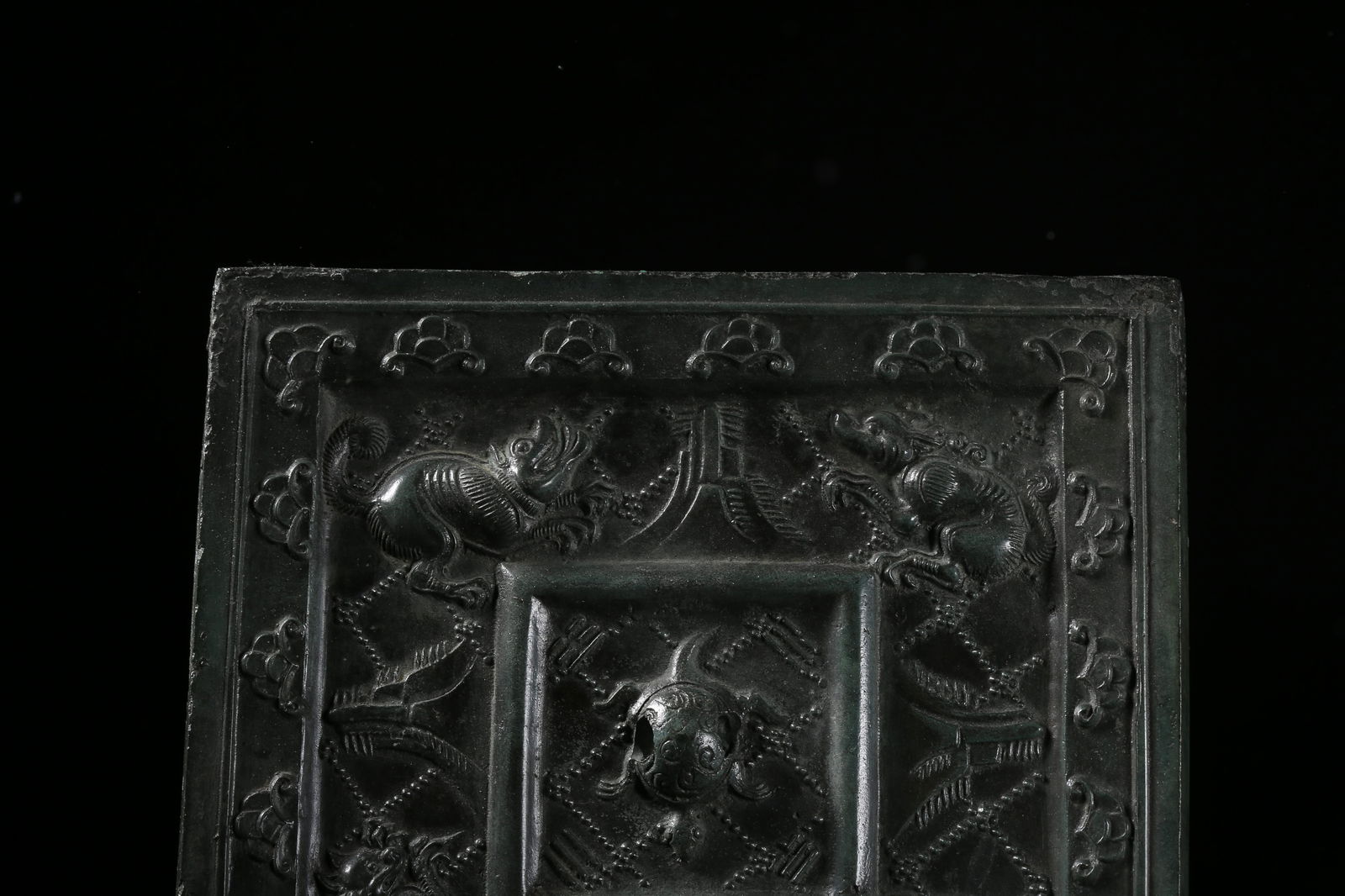 A BRONZE SQUARE MIRROR WITH BEAST-FACE PATTERN - 2