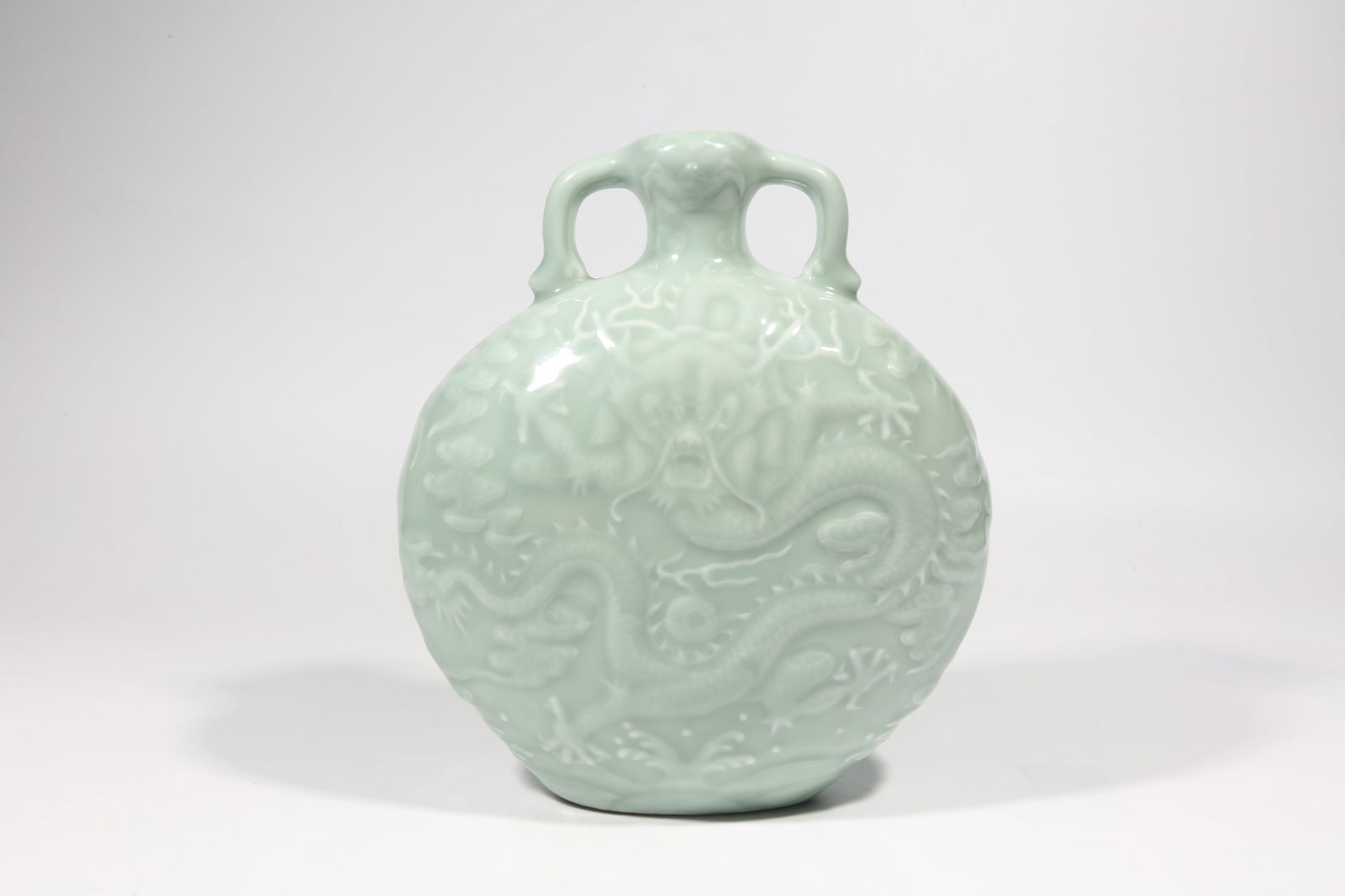A POWDER BLUE GLAZE CLOUD DRAGON PATTERN FLAT VASE - 3