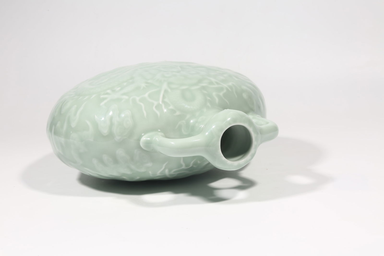 A POWDER BLUE GLAZE CLOUD DRAGON PATTERN FLAT VASE - 8