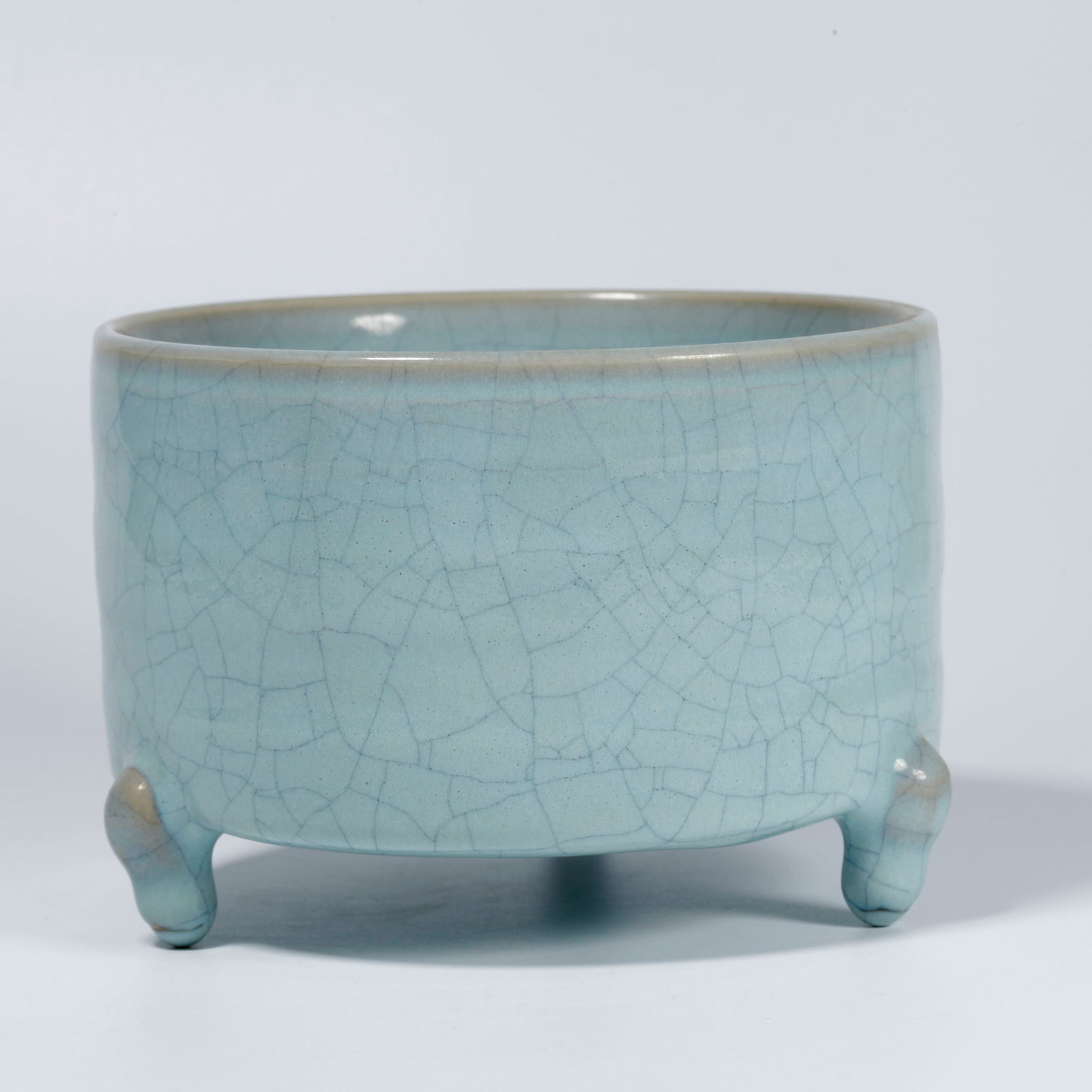 A OFFICIAL KILN TRIPOD CENSER (1 of 9)