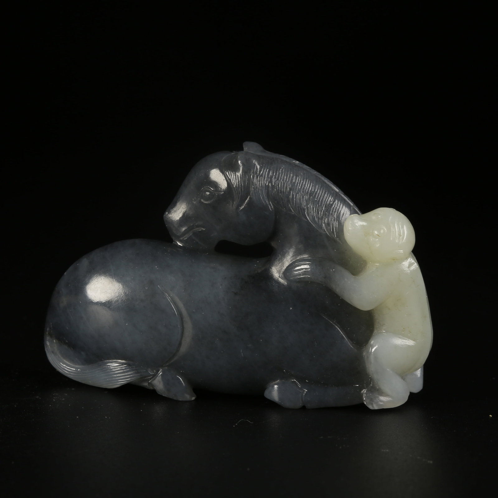 A HETIAN JADE SKILLFULLY CARVED "IMMEDIATE PROMOTION UPON HORSEBACK" PENDANT: Hetian Jade Skillfully Carved "Immediate Promotion upon Horseback" Pendant