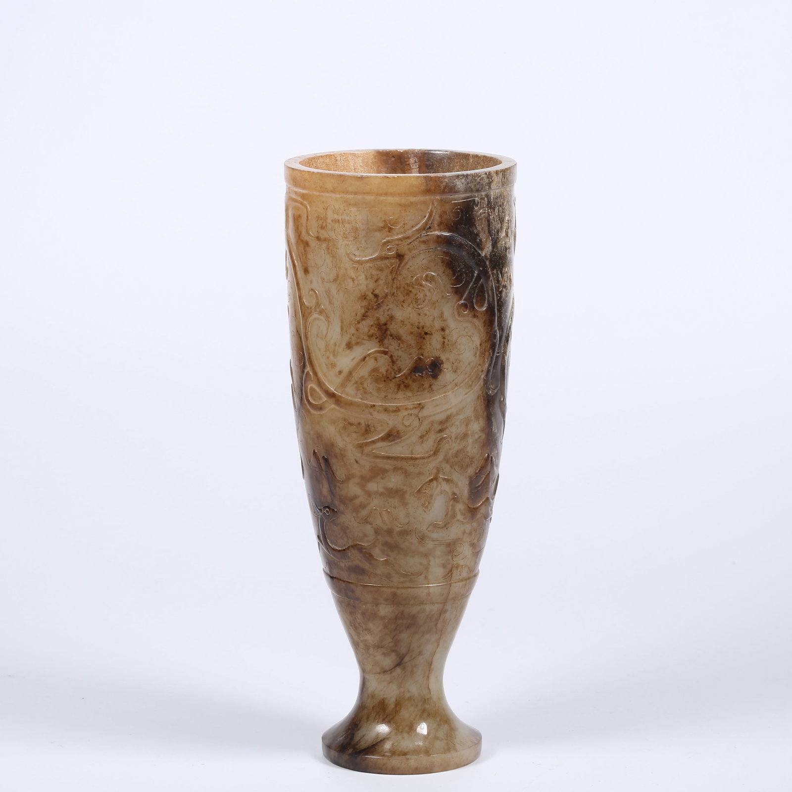 A ARCHAIC JADE KUI-DRAGON PATTERN HIGH-FOOTED CUP: Archaic Jade Kui-Dragon Pattern High-Footed Cup