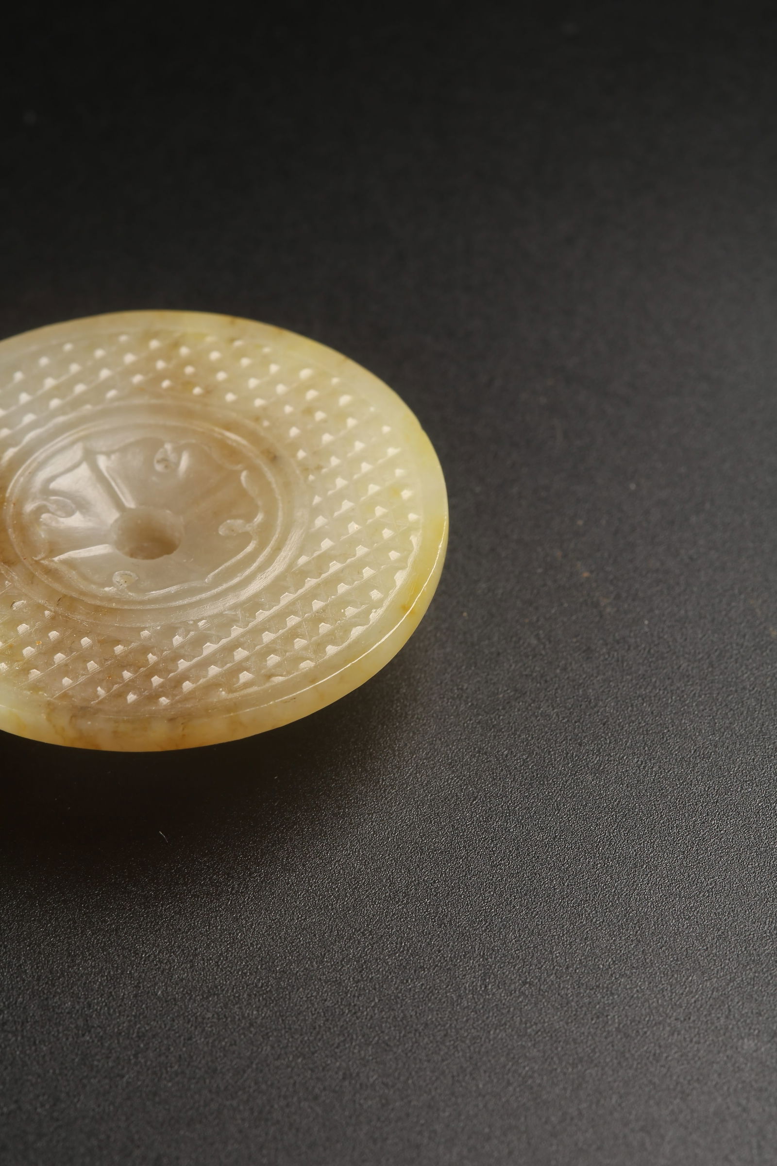 A ARCHAIC JADE RING-SHAPED OBJECT - 7