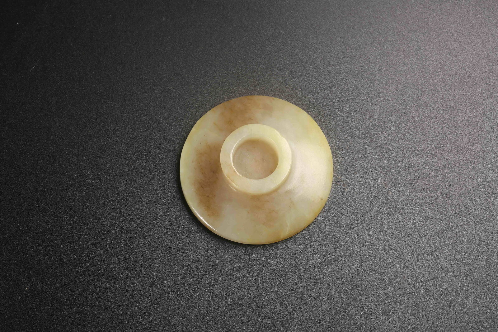 A ARCHAIC JADE RING-SHAPED OBJECT - 8