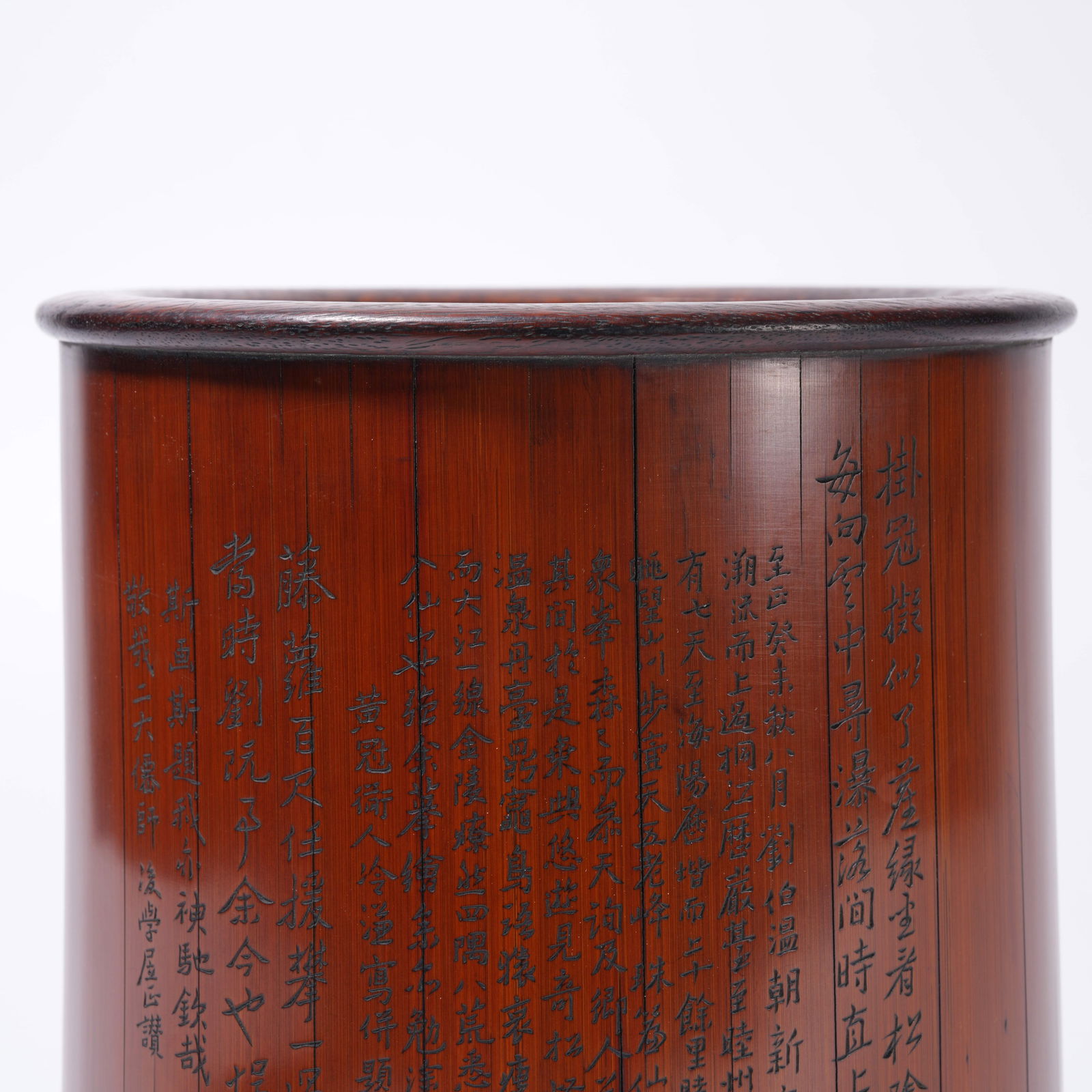 A BAMBOO ROOT CARVING LANDSCAPE-PATTERN BRUSH HOLDER - 6