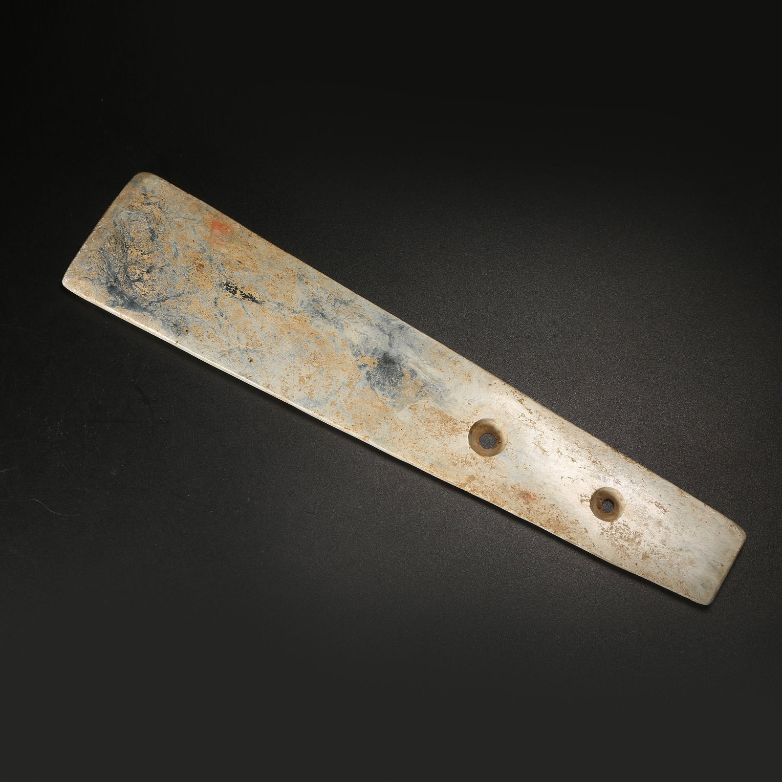 A ARCHAIC JADE GUI SCEPTER: Archaic Jade Gui Scepter