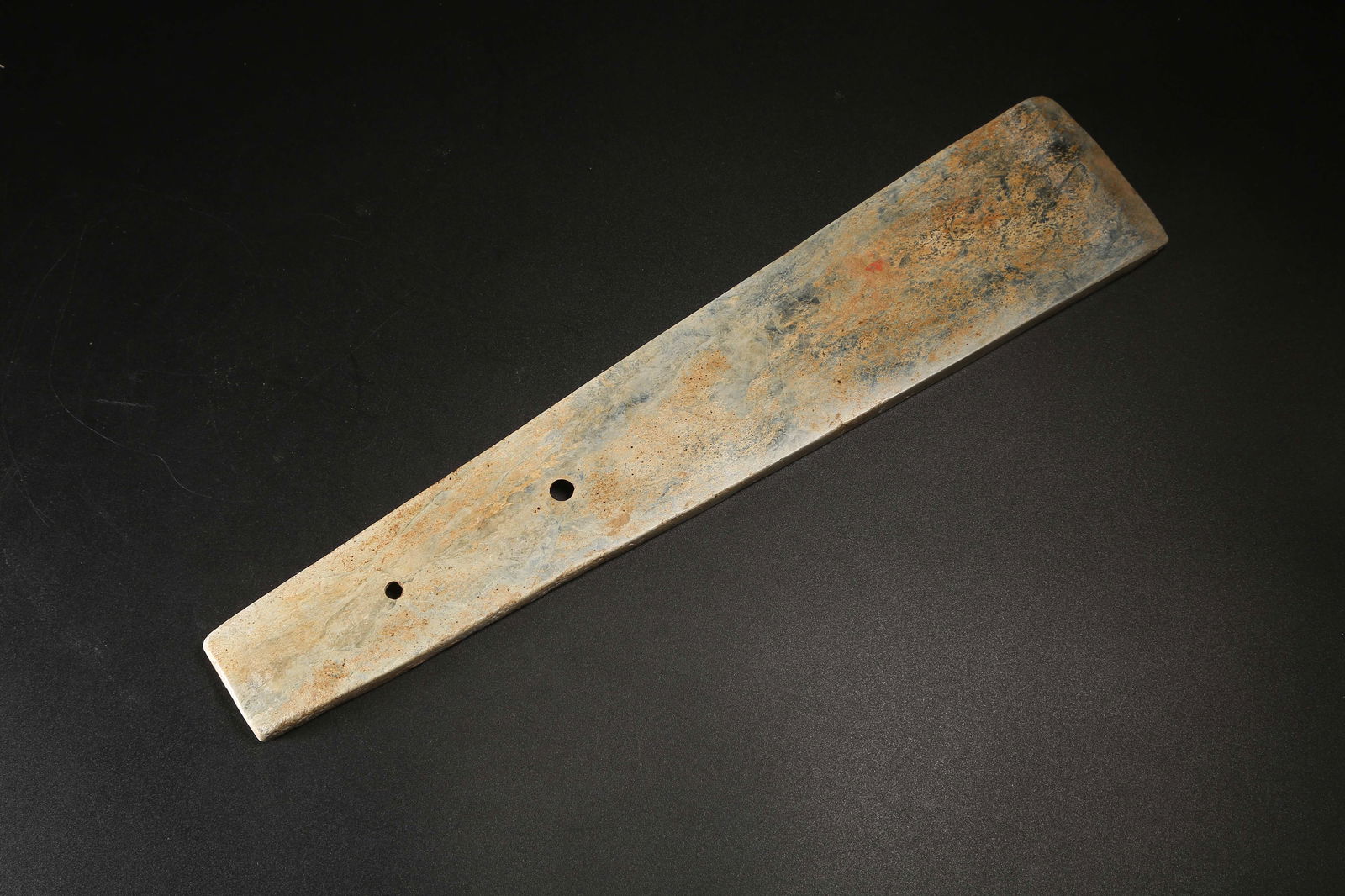 A ARCHAIC JADE GUI SCEPTER - 9