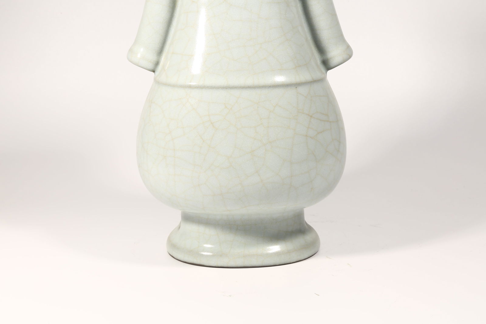 A OFFICIAL KILN LOOP-HANDLED VASE - 3