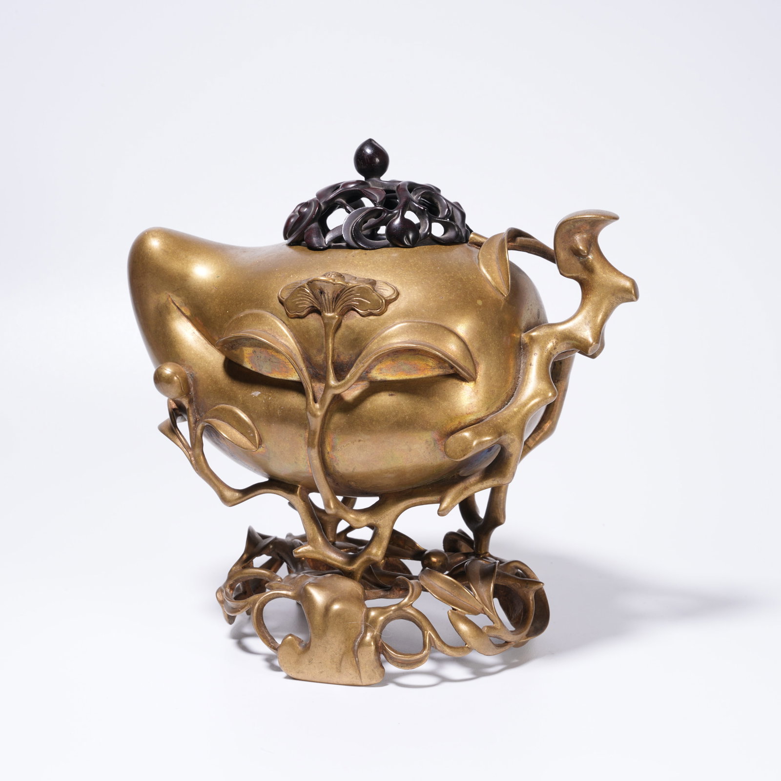 A BRONZE PEACH-SHAPED CENSER: Bronze Peach-Shaped Censer