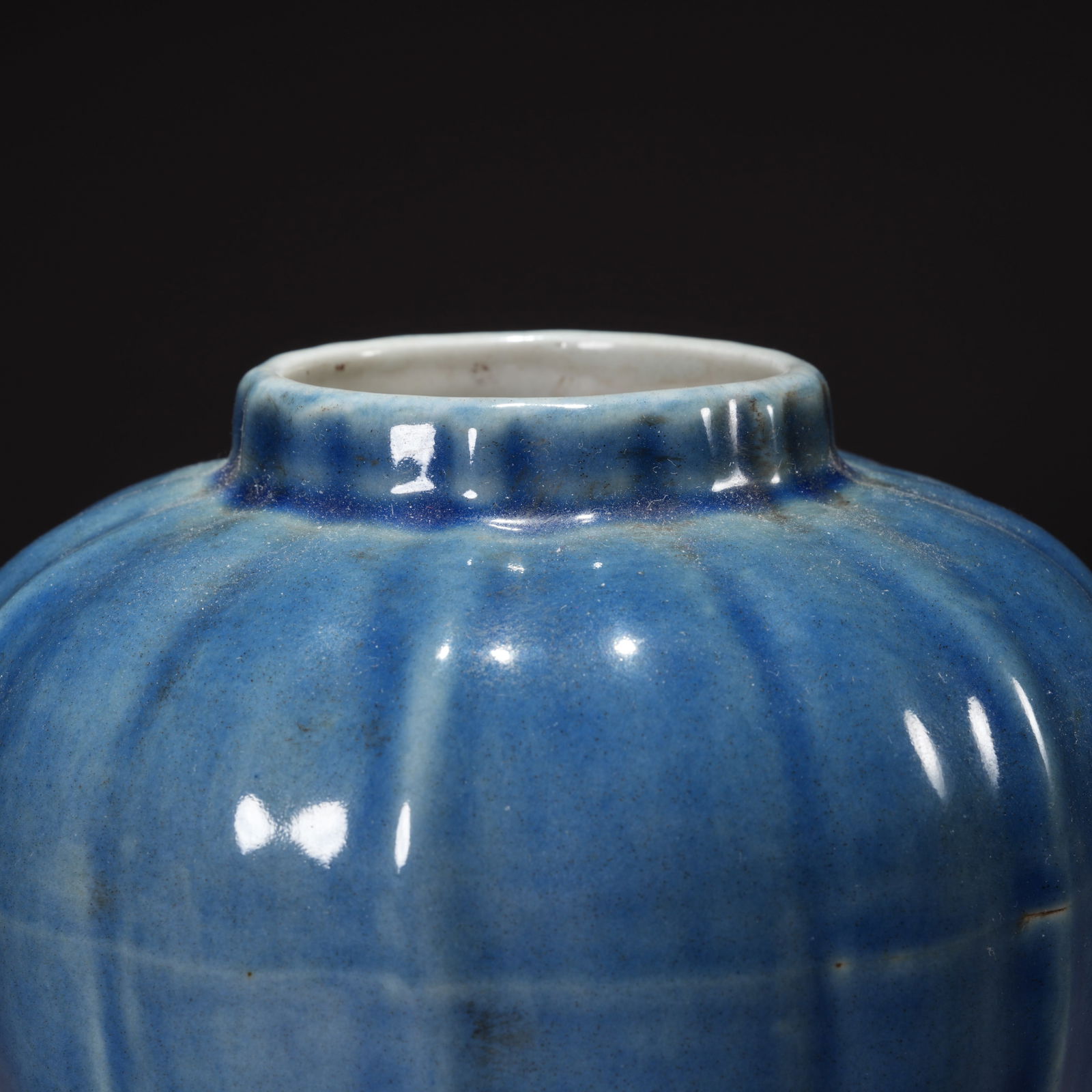 A BLUE-GLAZED JAR - 6