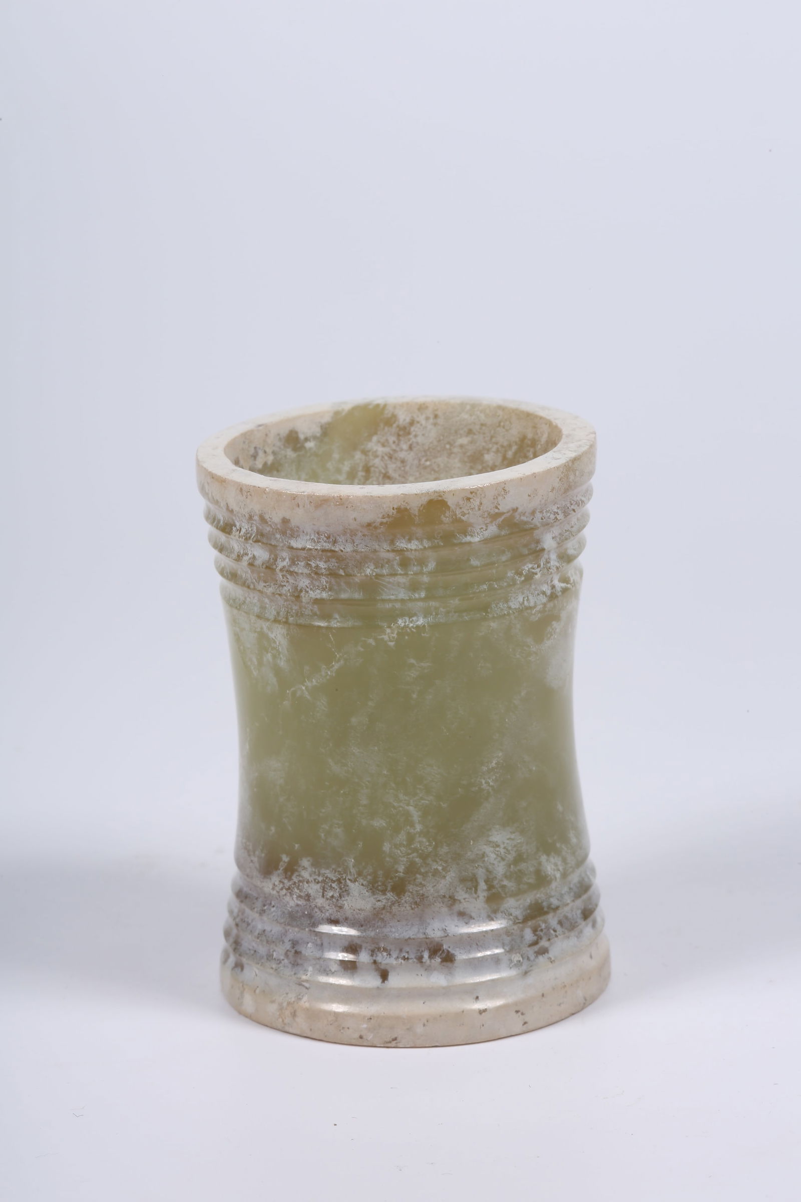 A ARCHAIC JADE HOOP-SHAPED OBJECT - 7