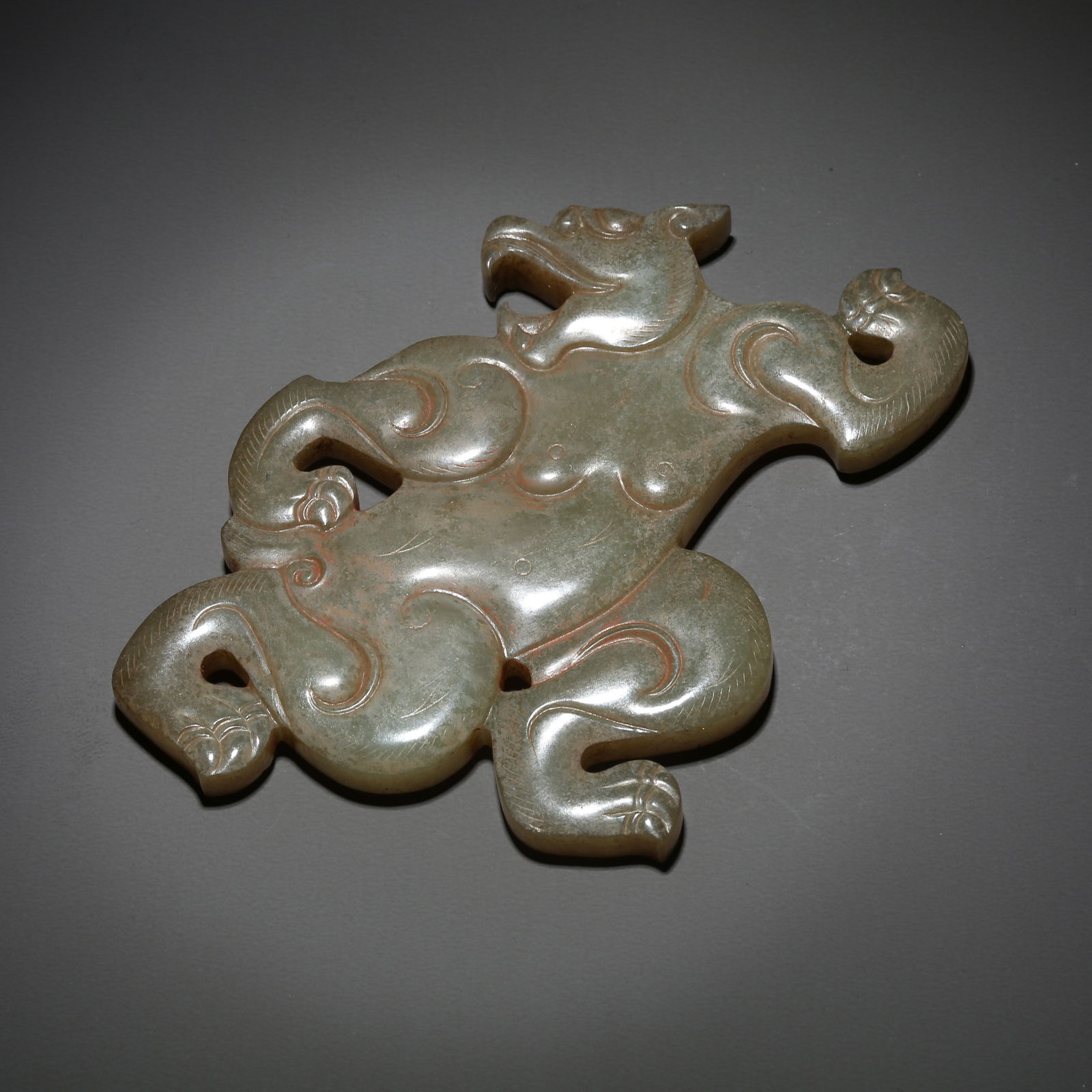 A ARCHAIC JADE BEAR (1 of 9)