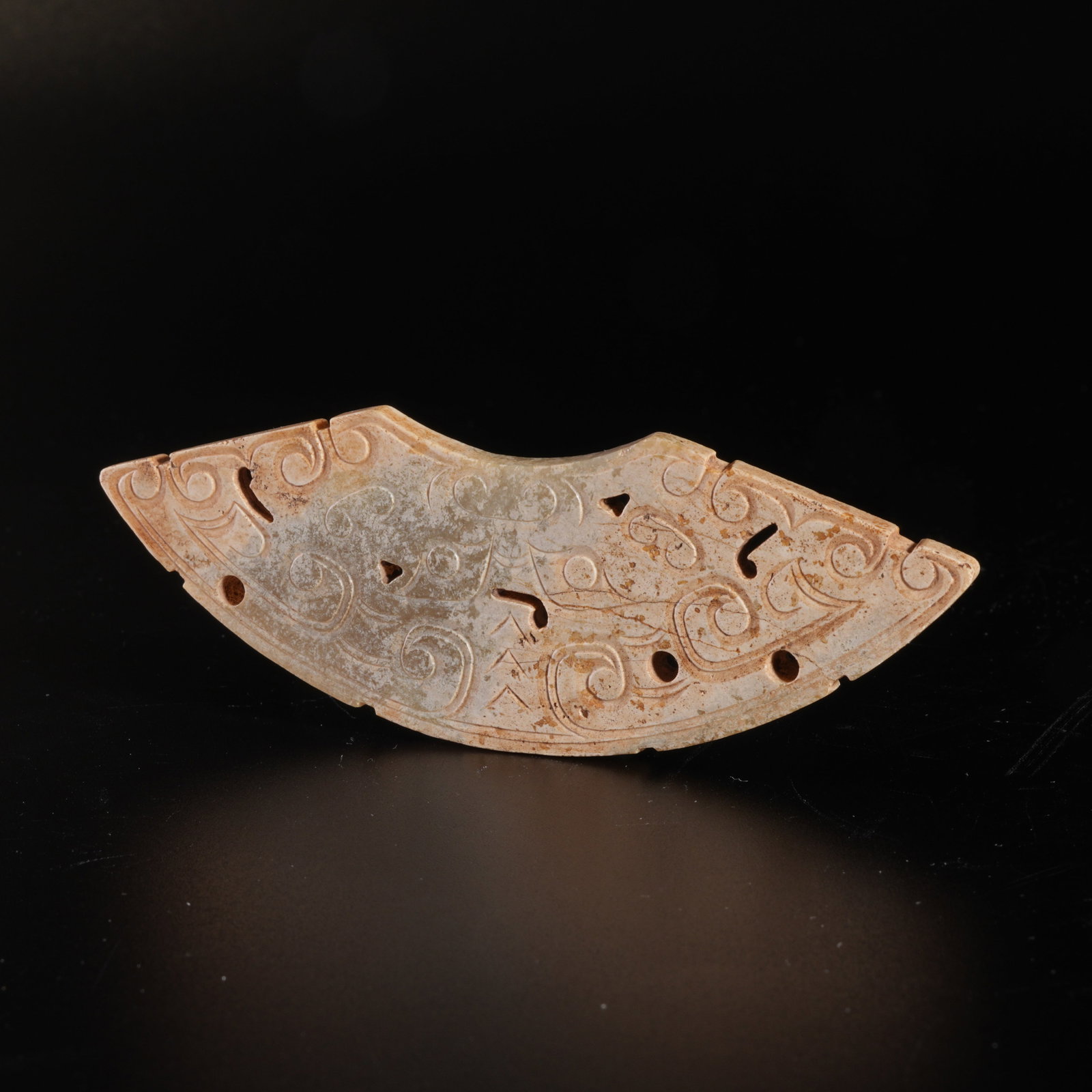 A HETIAN JADE HUANG PENDANT: Hetian jade huang pendant