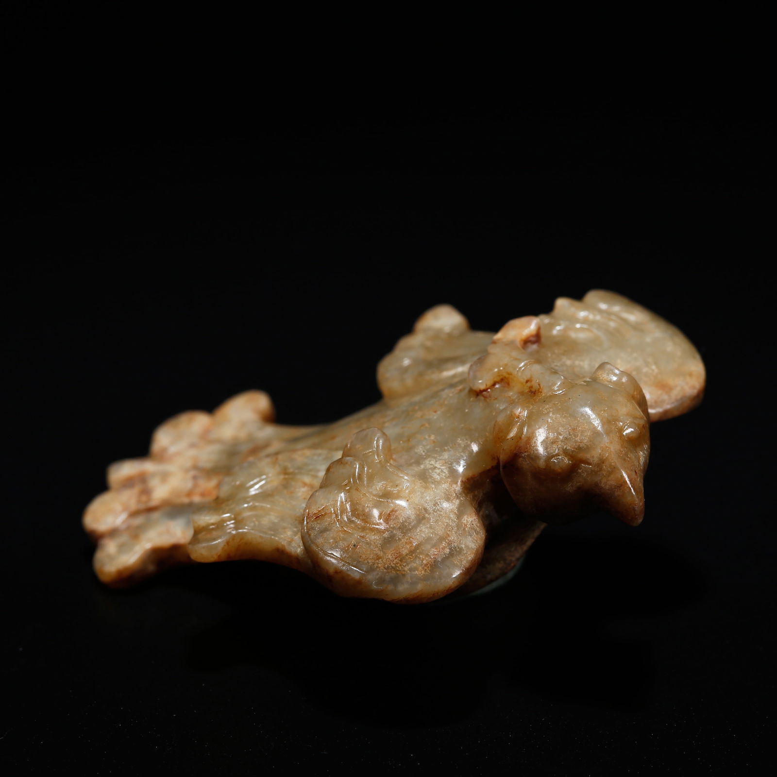 AN ARCHAIC JADE BIRD: Archaic Jade Bird