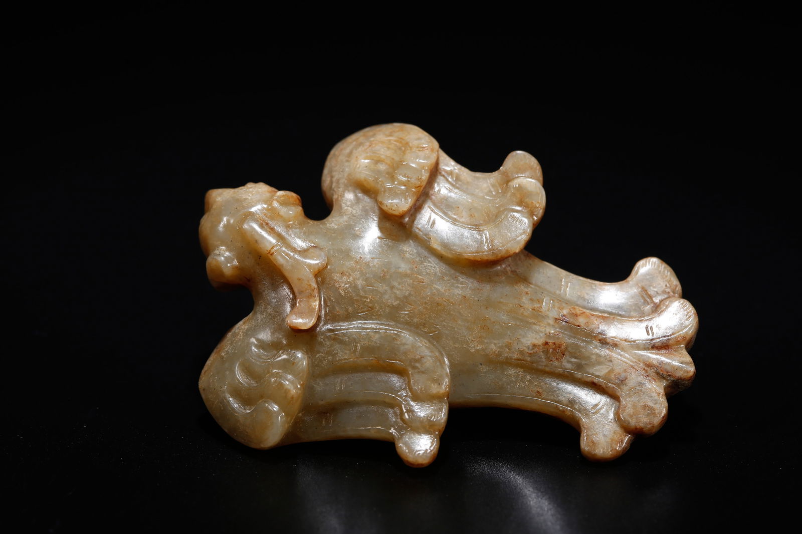 AN ARCHAIC JADE BIRD - 5