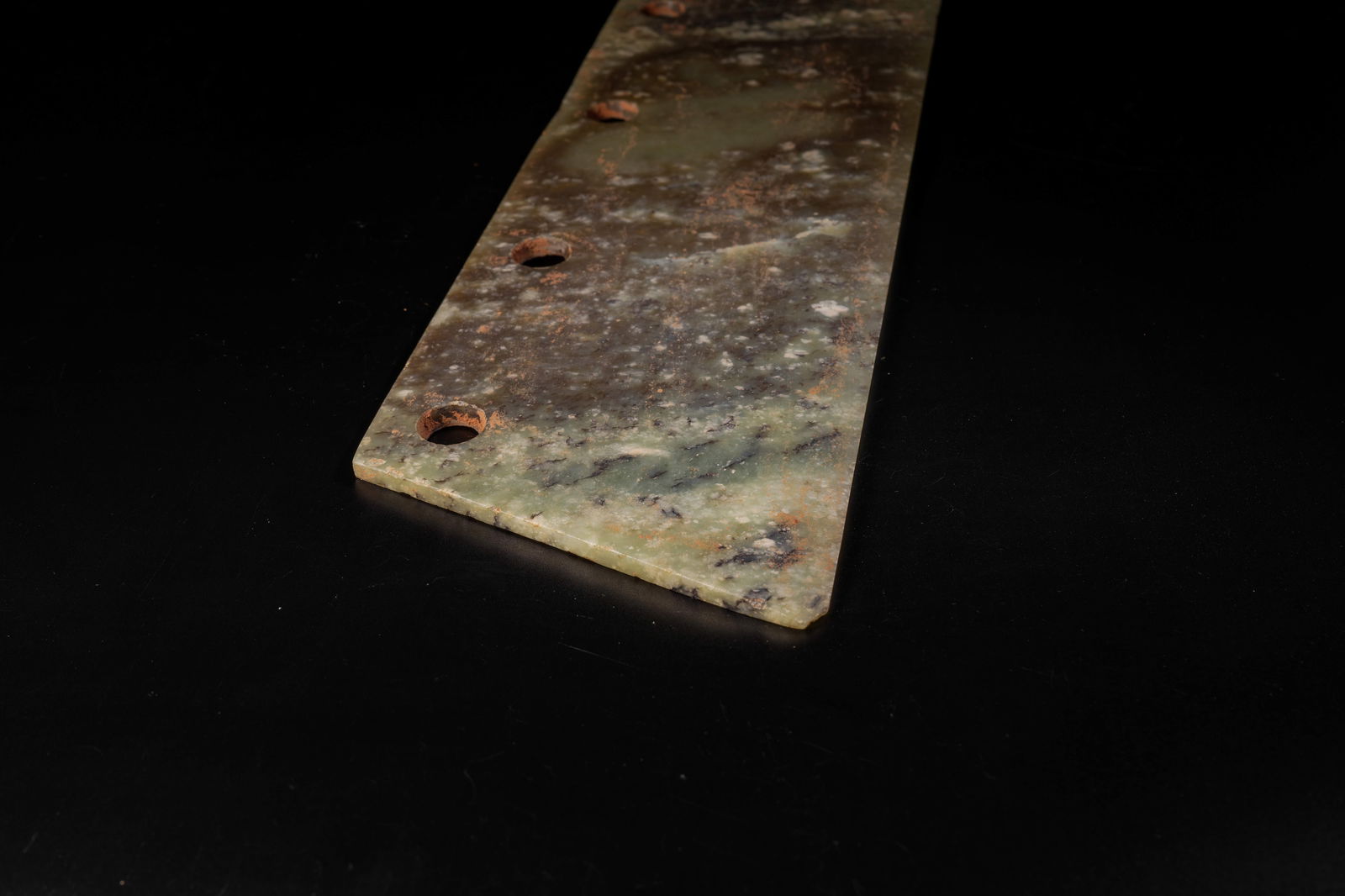 A ANCIENT JADE FIVE-HOLE KNIFE - 7