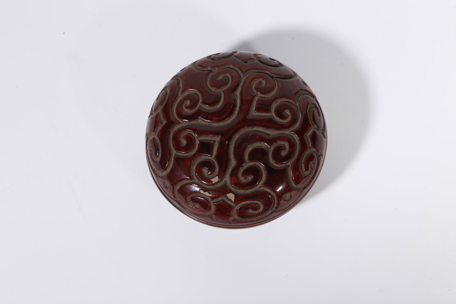 LARGE LACQUER INCENSE BOX WITH CLOUD SCROLL PATTERN, MING DYNASTY - 8