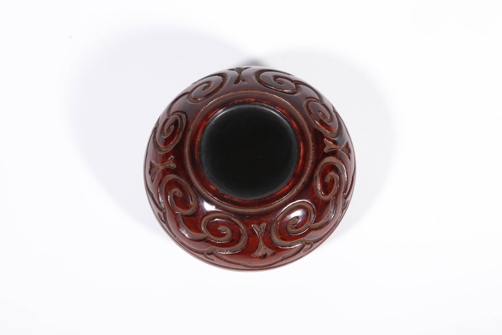 LARGE LACQUER INCENSE BOX WITH CLOUD SCROLL PATTERN, MING DYNASTY - 9