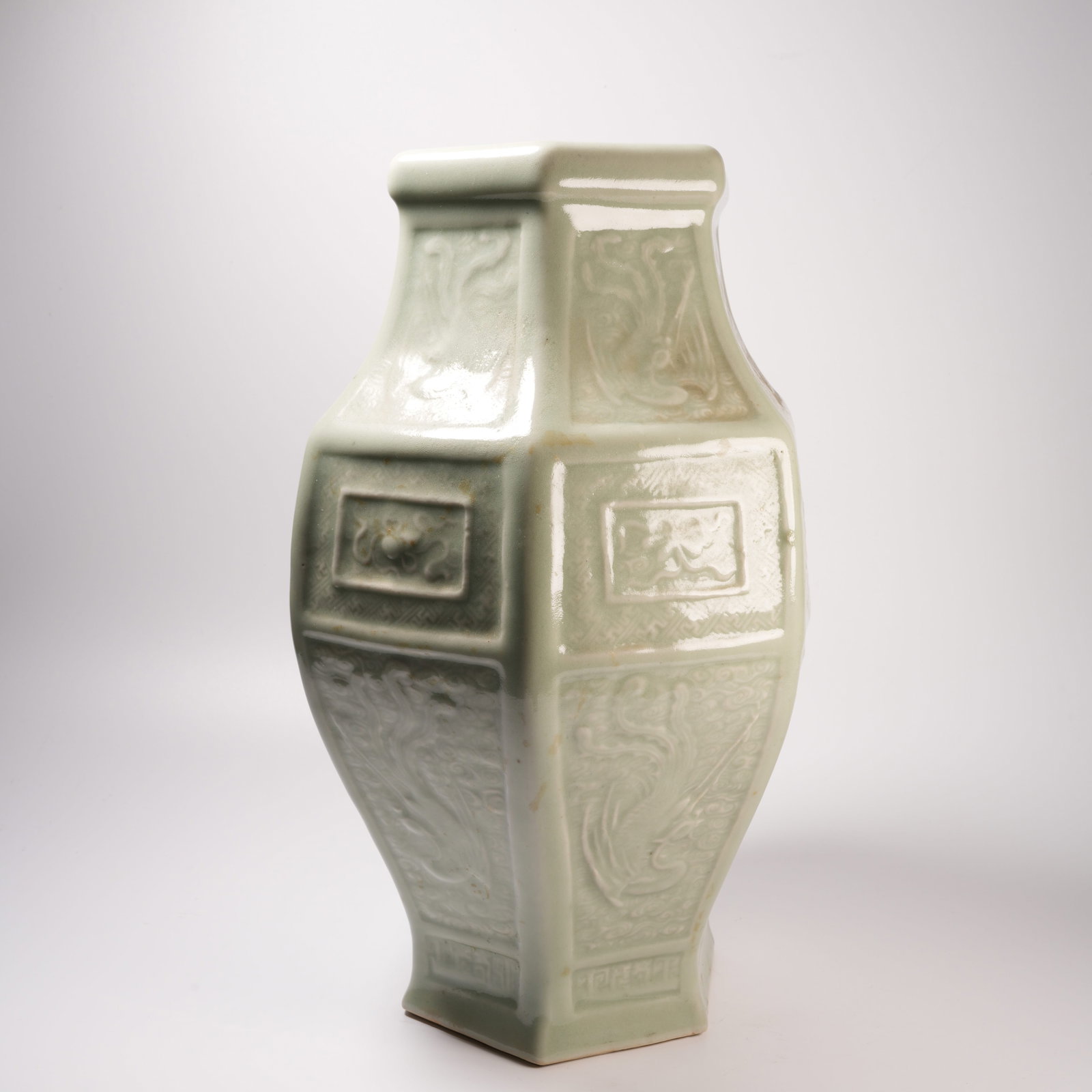LONGQUAN CELADON HEXAGONAL JAR WITH CLOUD DRAGON PATTERN QING DYNASTY - 7