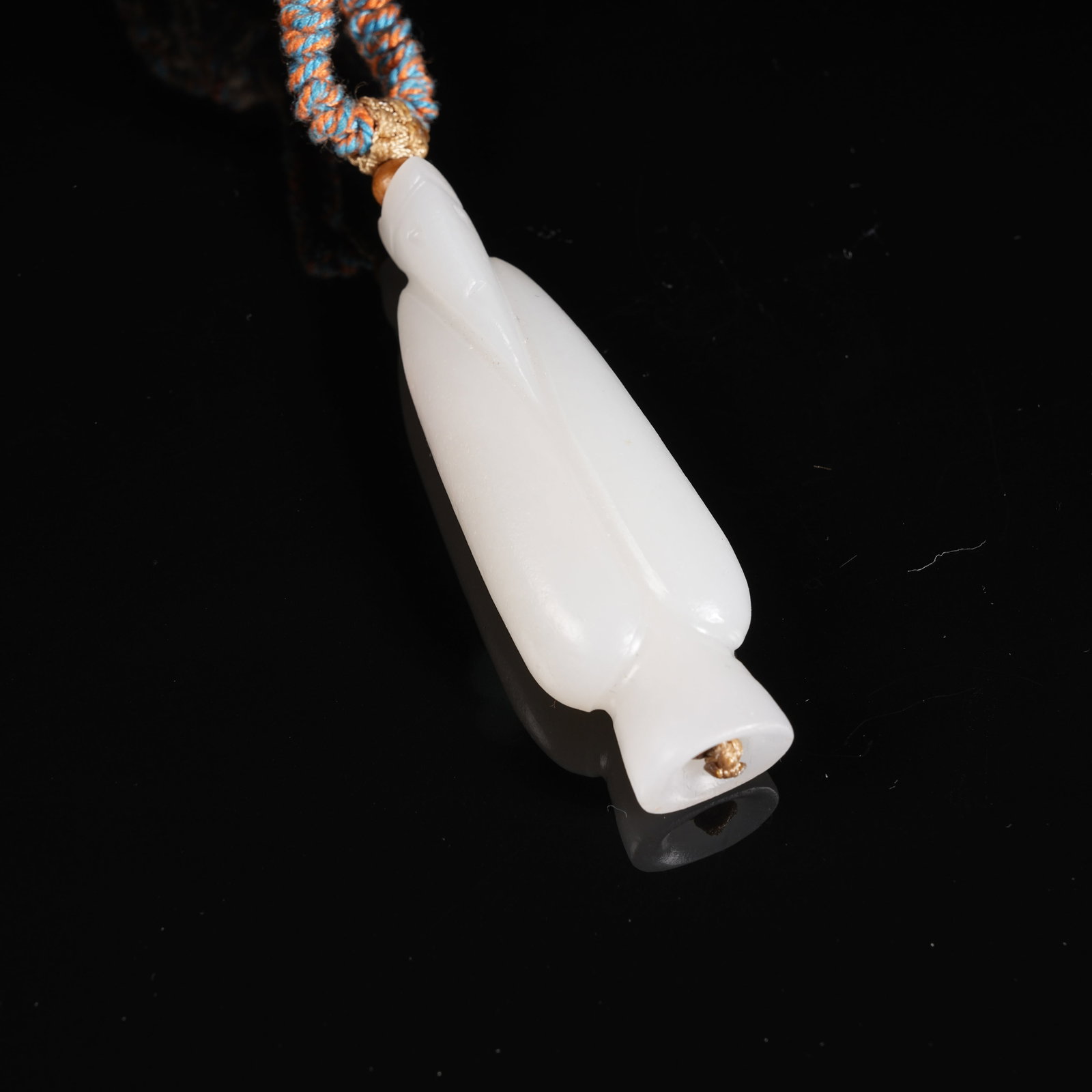 A WHITE HETIAN JADE WENGZHONG PENDANT (1 of 10)