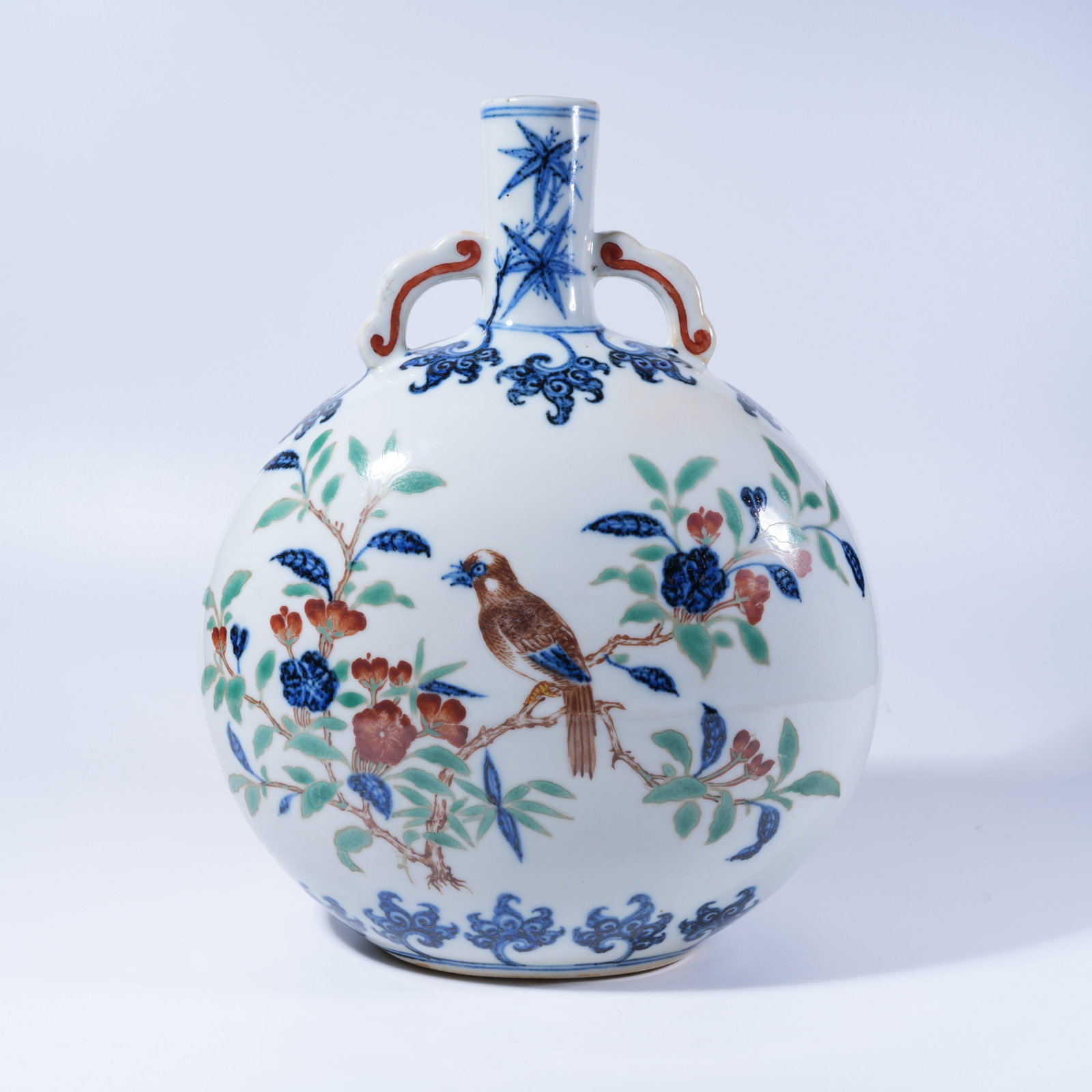 A BLUE AND WHITE UNDERGLAZE RED MOON FLASK WITH FLOWER AND BIRD PATTERN (1 of 9)