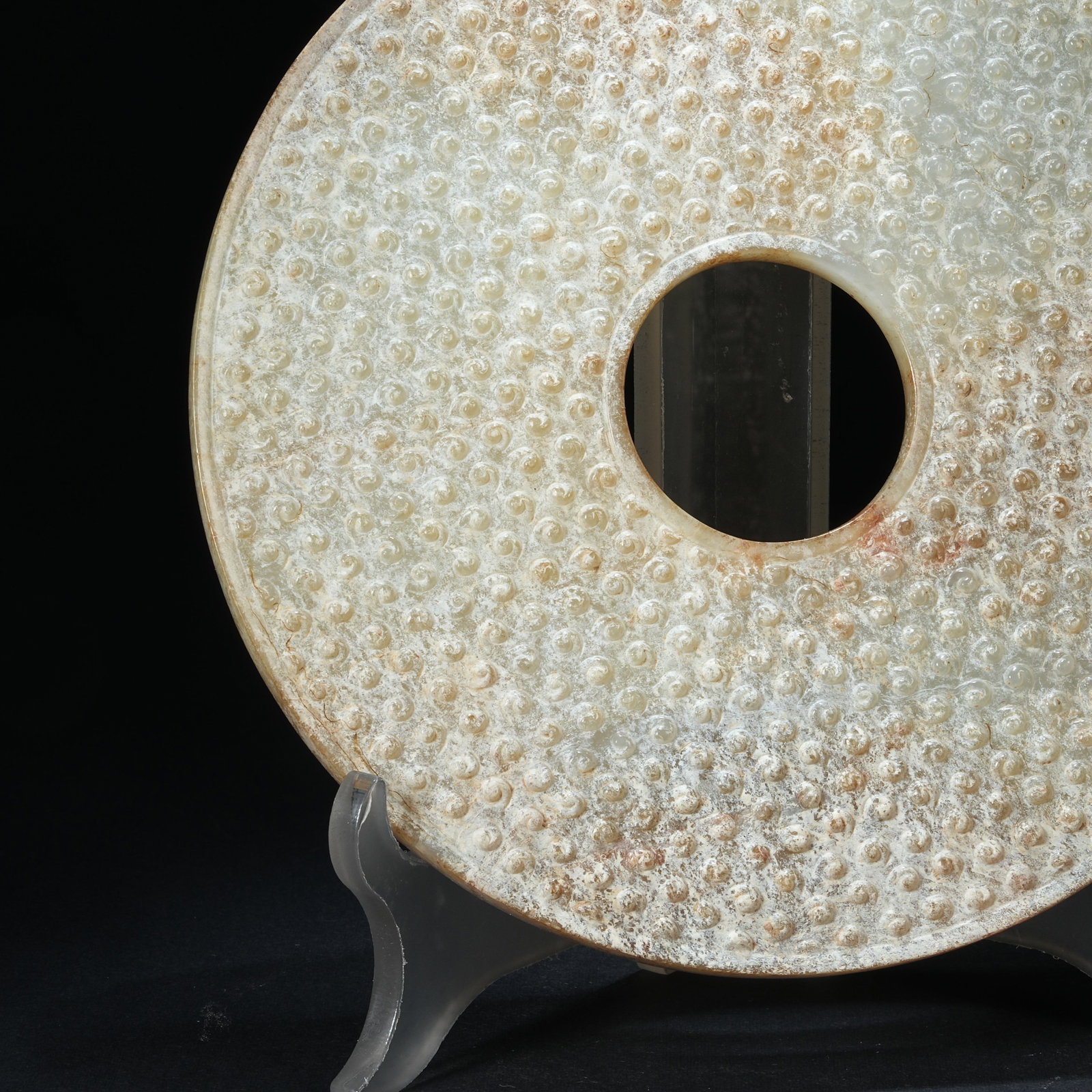 A ANCIENT JADE BI DISC WITH SCROLLED CLOUD PATTERN - 9