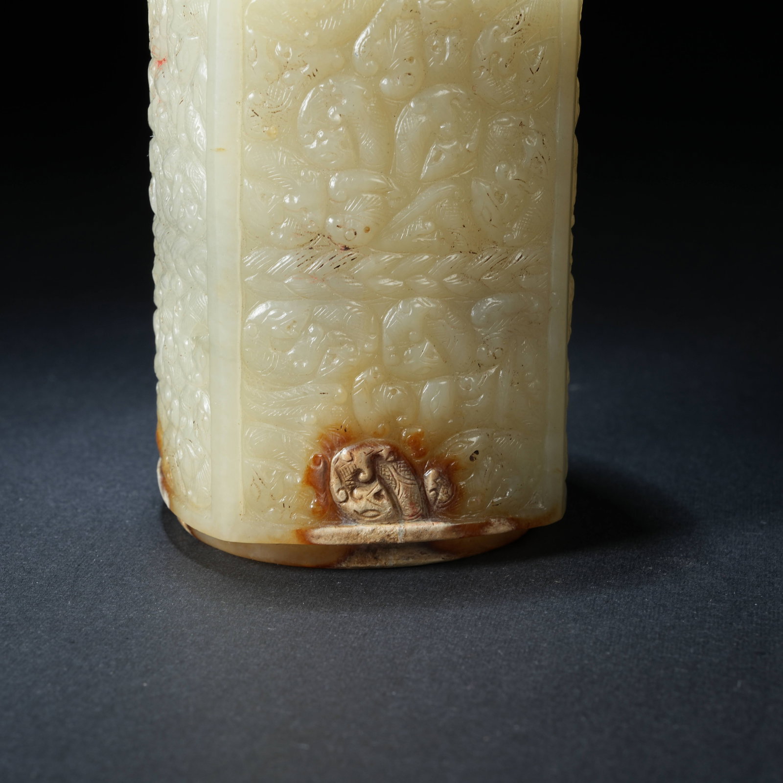 A ANCIENT JADE CONG WITH DRAGON PATTERN - 7