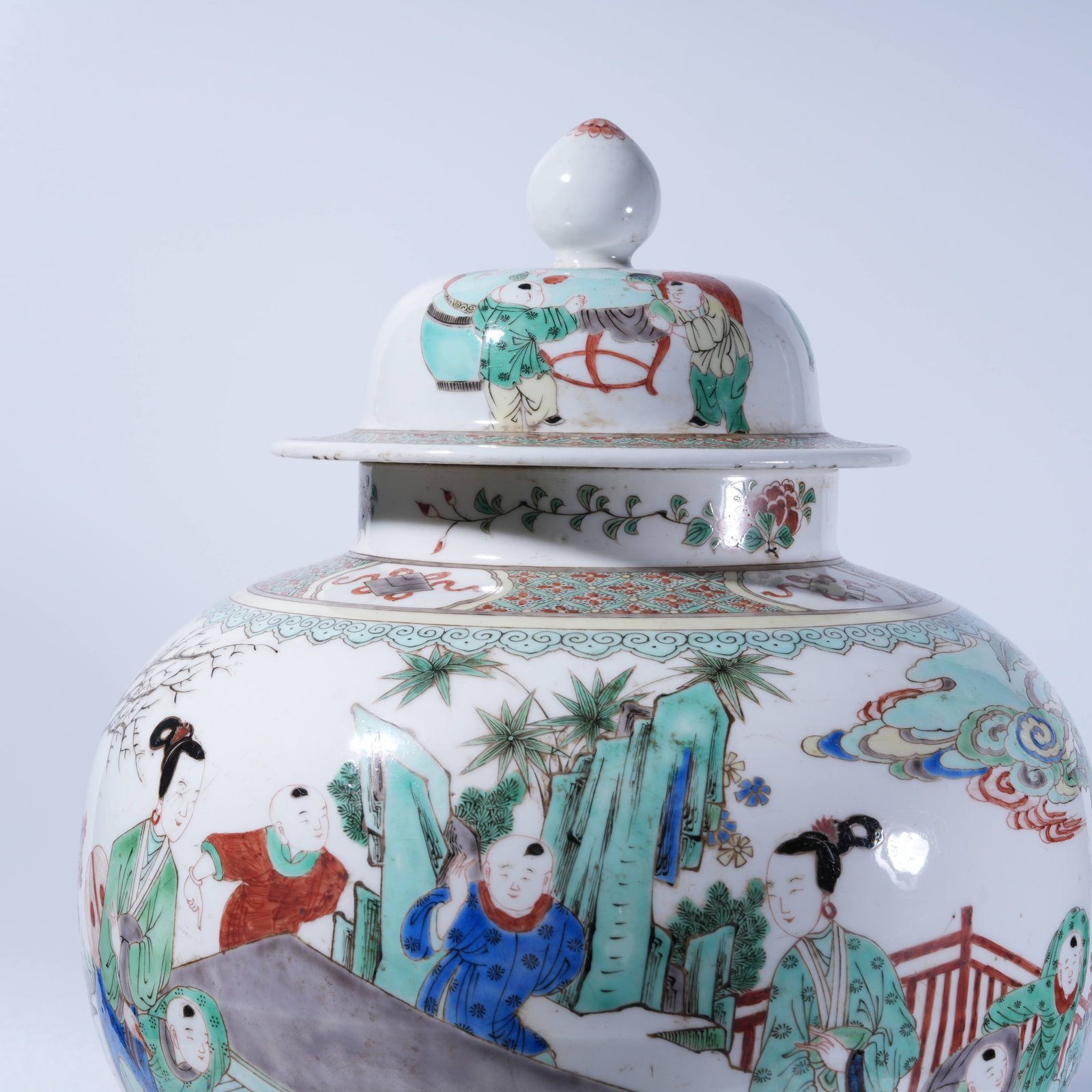 A WUCAI GENERAL JAR WITH COURTYARD TUTORIAL SCENE PATTERN - 2