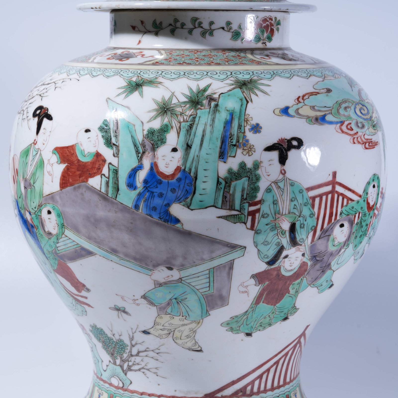 A WUCAI GENERAL JAR WITH COURTYARD TUTORIAL SCENE PATTERN - 3