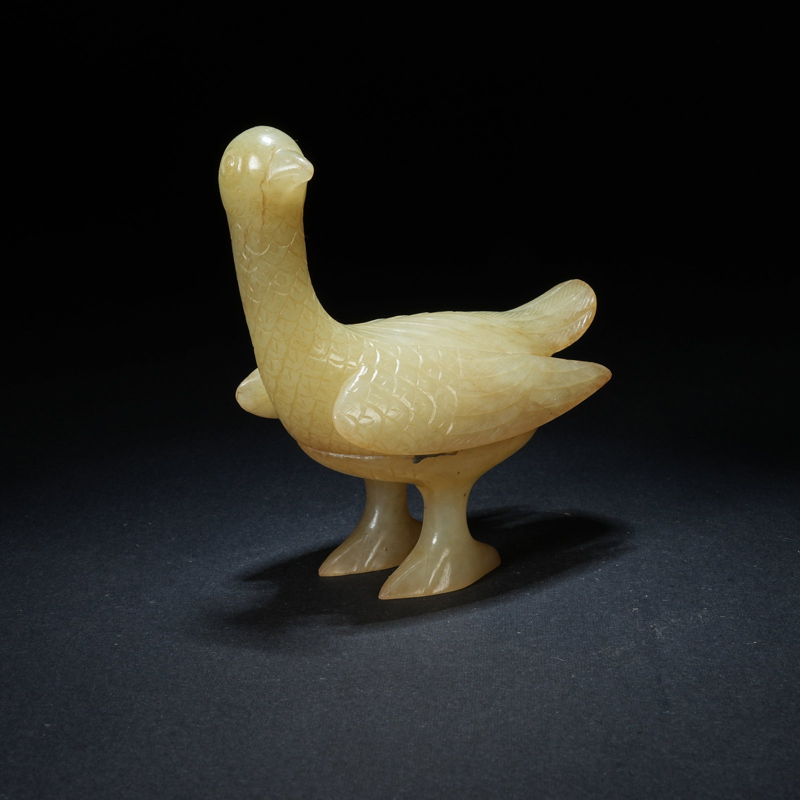 A ANCIENT JADE PRECIOUS GOOSE-SHAPED ZUN VESSEL: Ancient Jade Precious Goose-shaped Zun Vessel