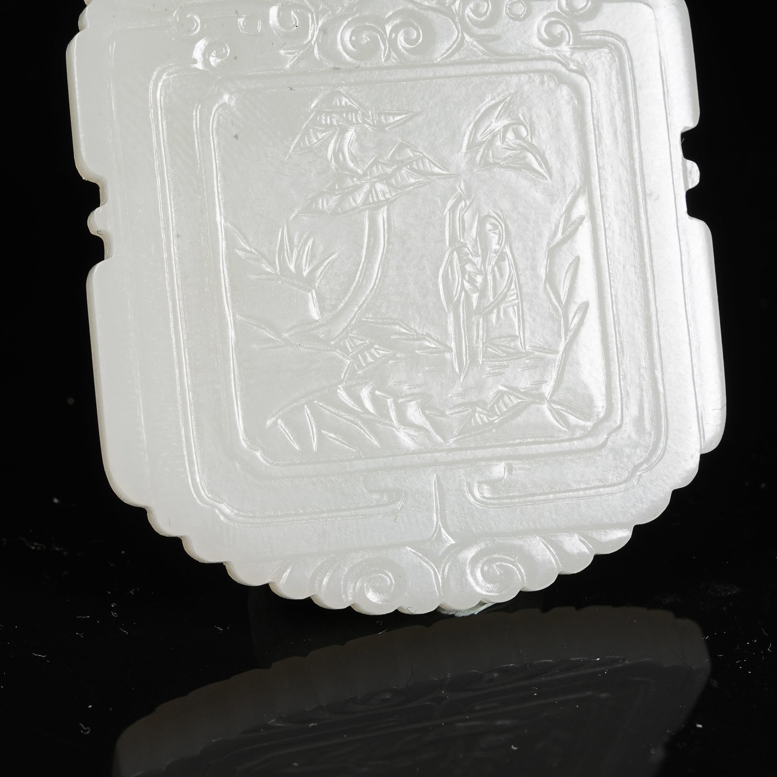 A HETIAN JADE FIGURE PATTERN PLAQUE - 3