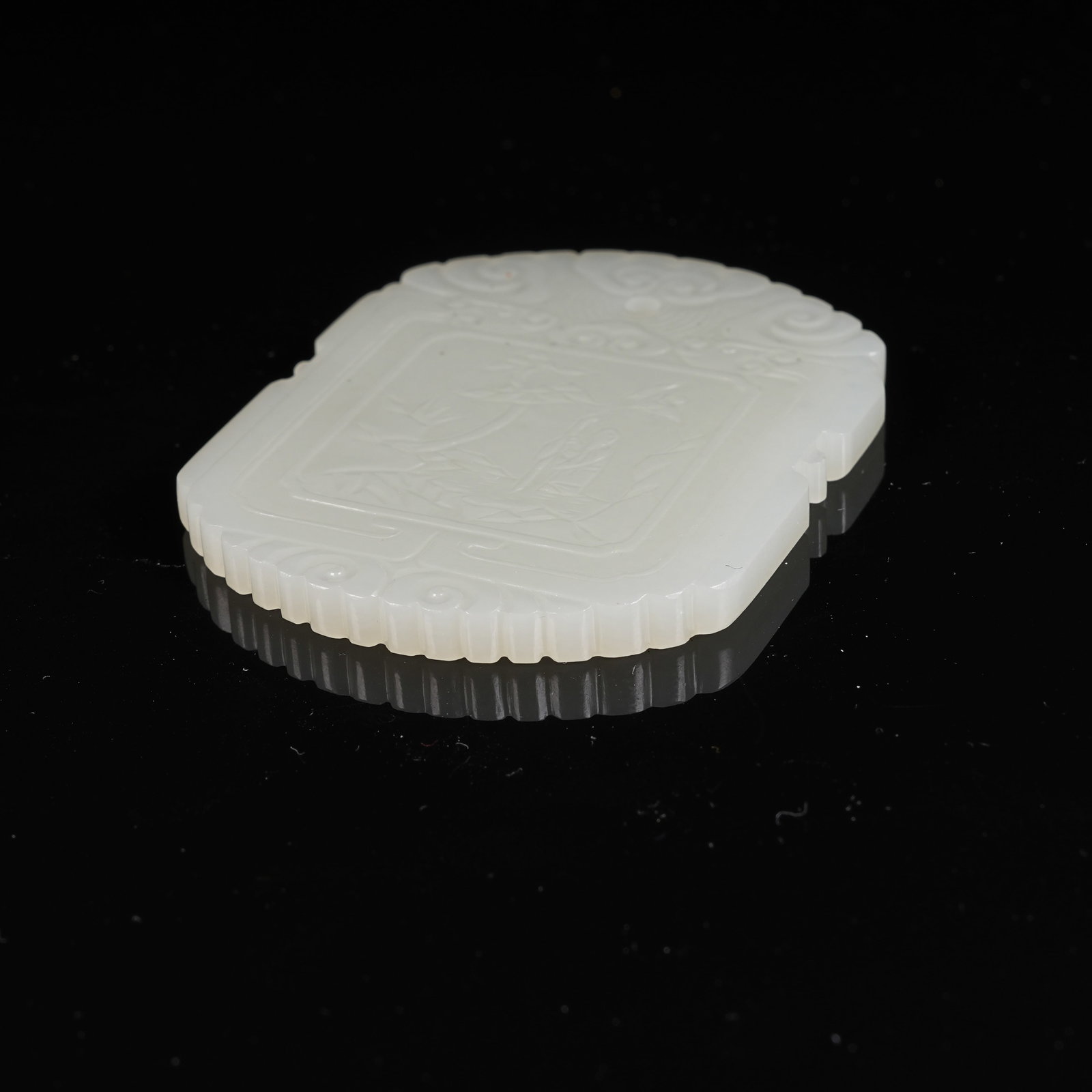 A HETIAN JADE FIGURE PATTERN PLAQUE - 8