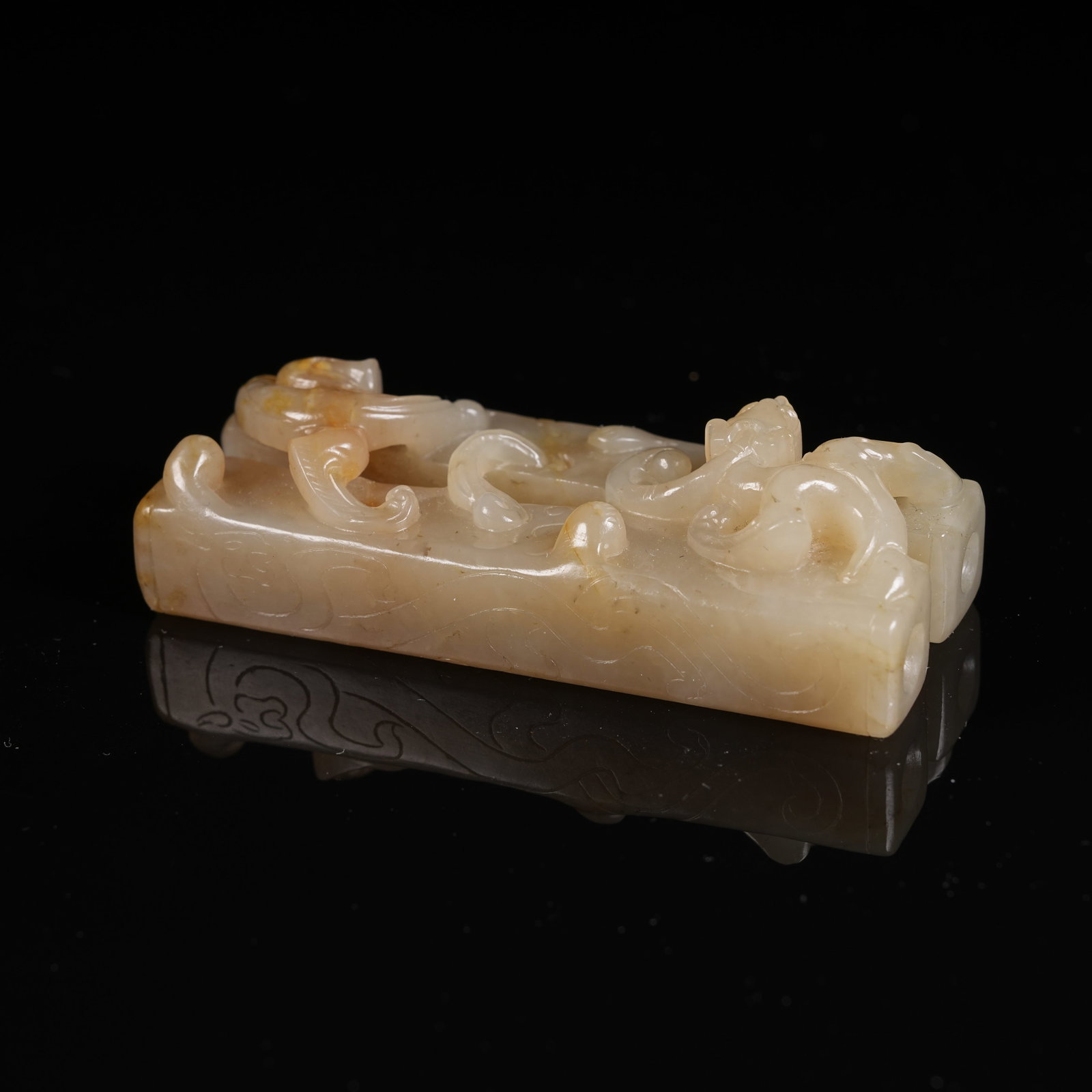 A ANCIENT JADE CHILONG PATTERN CYLINDRICAL BEAD - 3