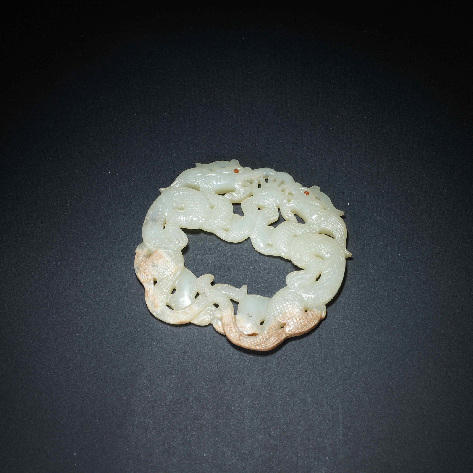 A ANCIENT JADE GEM-INLAID DOUBLE DRAGON PENDANT (1 of 10)