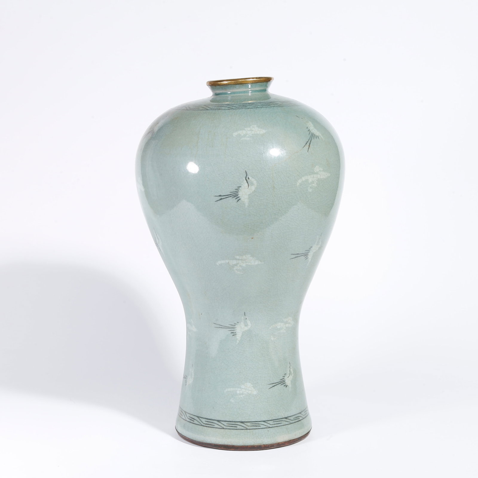 A KOREAN PORCELAIN PLUM VASE (1 of 9)
