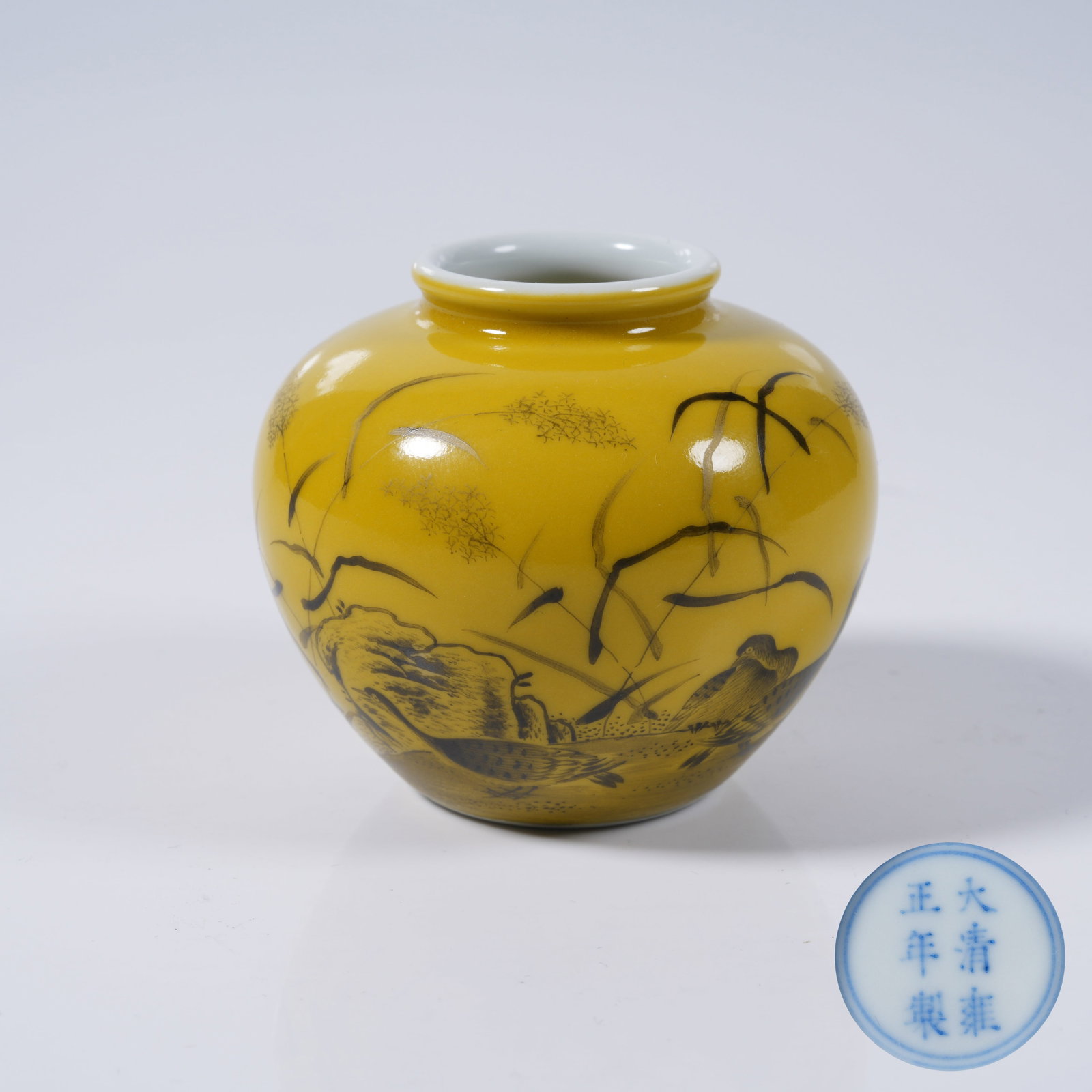 A SMALL JAR WITH FLOWER AND BIRD PATTERN IN INK COLOR (1 of 9)