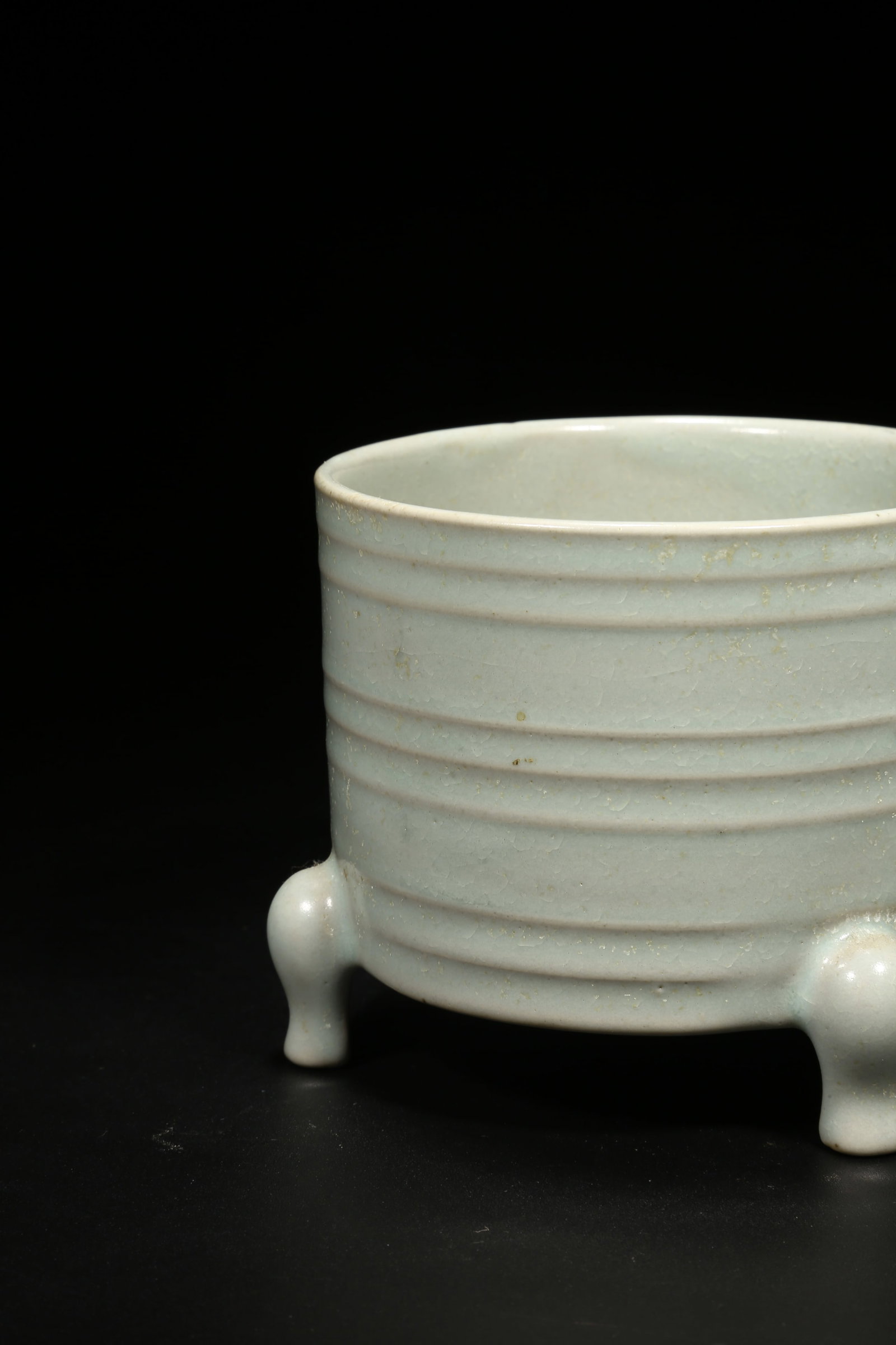 A RU-TYPE TRIPOD CYLINDRICAL CENSER WITH STRING PATTERN - 5