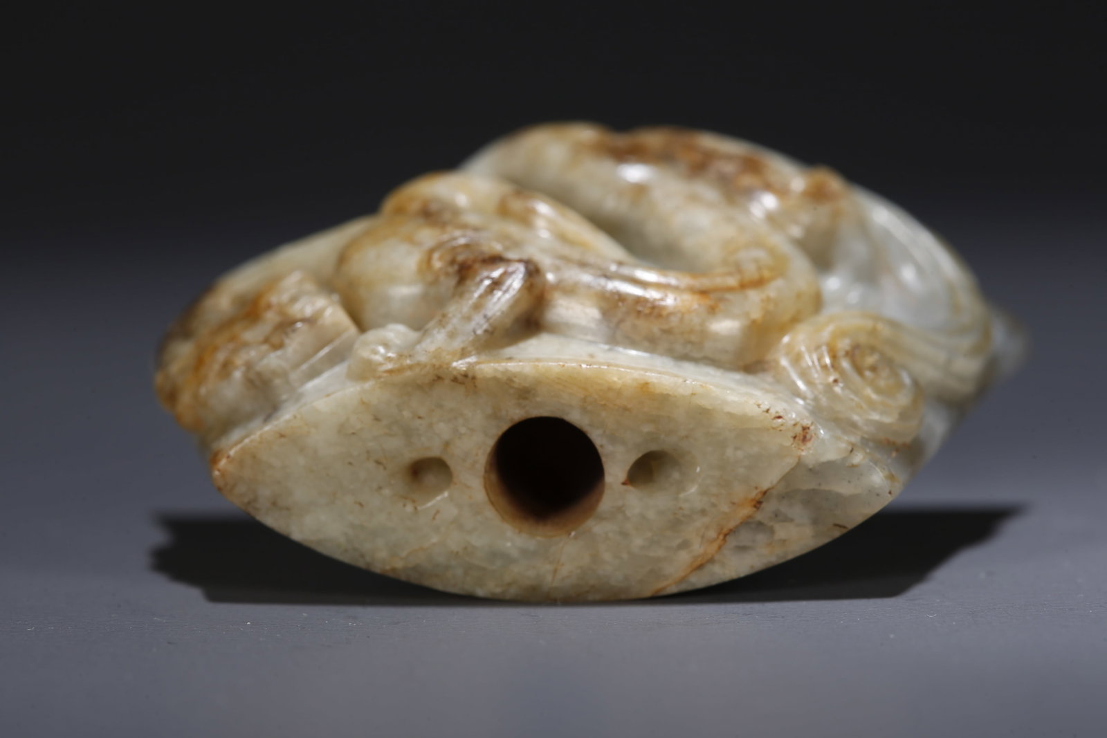 A HETIAN JADE PENDANT CARVED WITH DRAGON PATTERN - 7