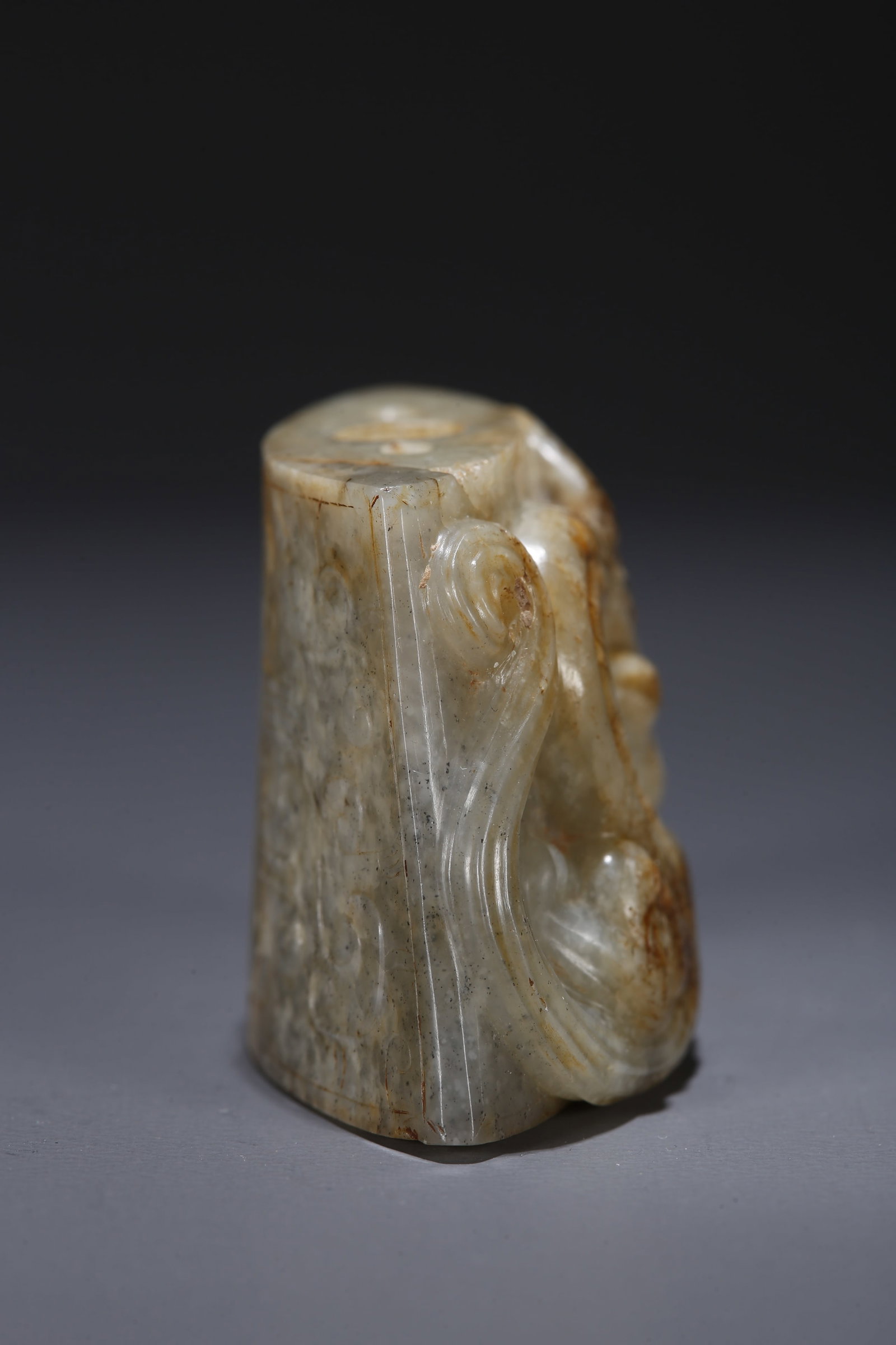A HETIAN JADE PENDANT CARVED WITH DRAGON PATTERN - 8