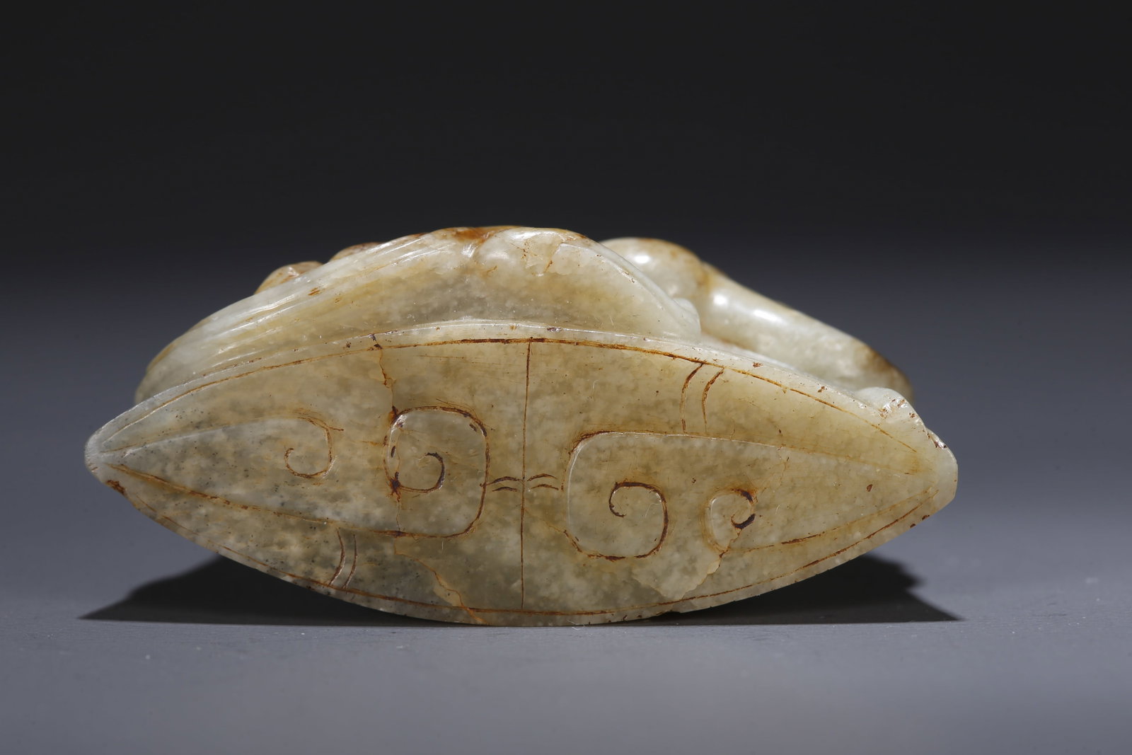 A HETIAN JADE PENDANT CARVED WITH DRAGON PATTERN - 9