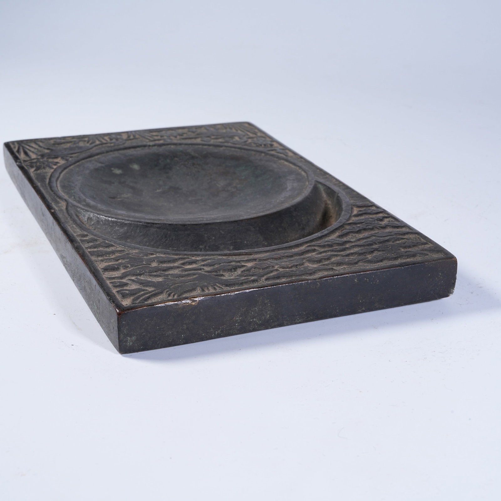 A BRONZE INK SLAB WITH CRANE PATTERN - 7