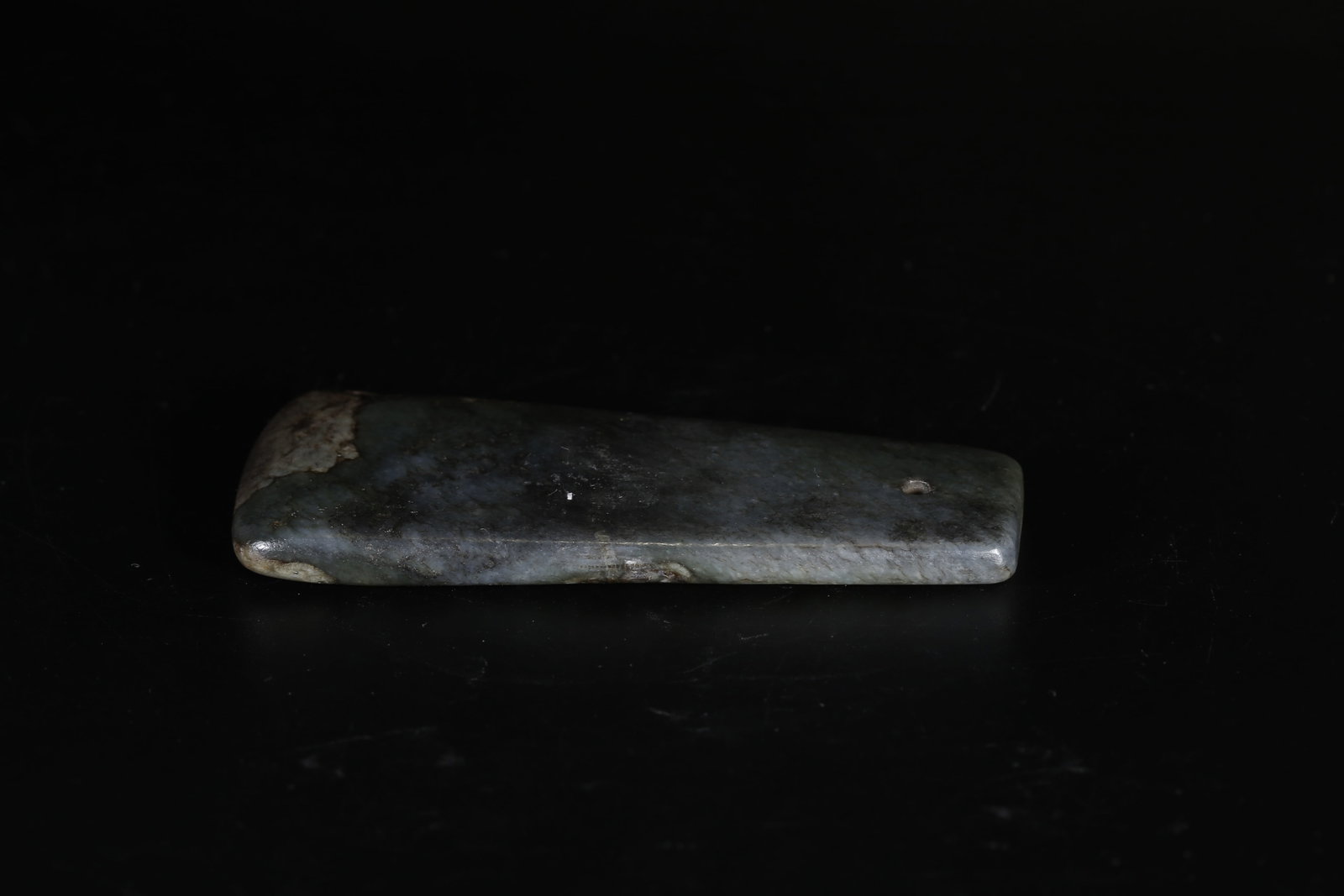 A ANCIENT JADE AXE - 4