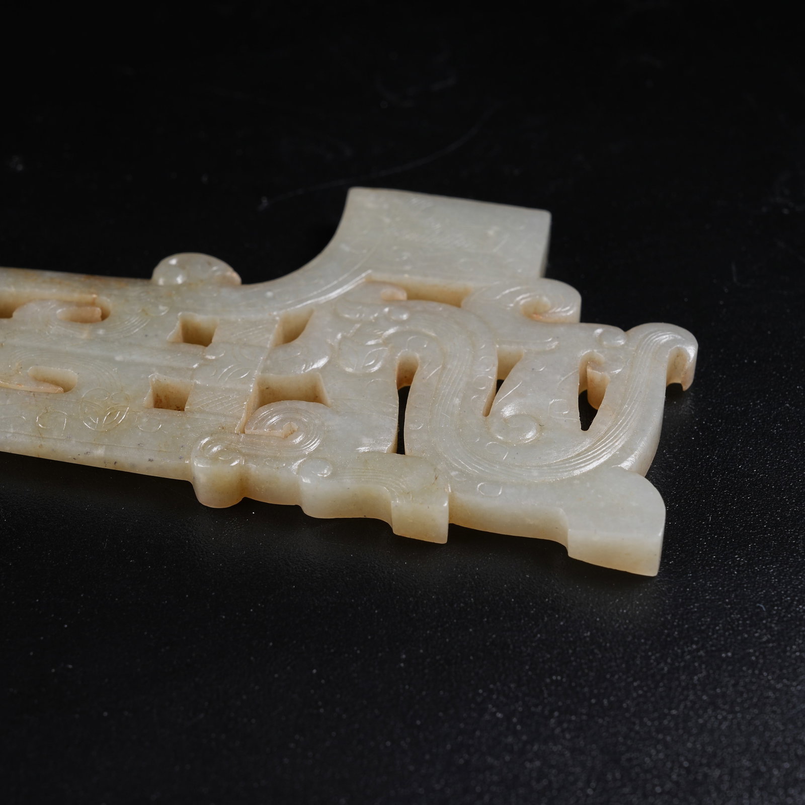 A ANCIENT JADE GE DAGGER WITH DRAGON PATTERNS - 8