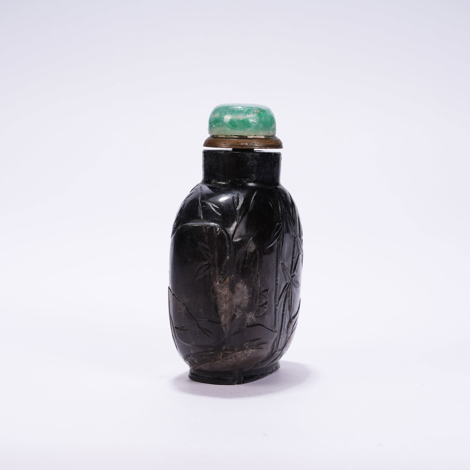 A CRYSTAL FIGURE PATTERN SNUFF BOTTLE - 2