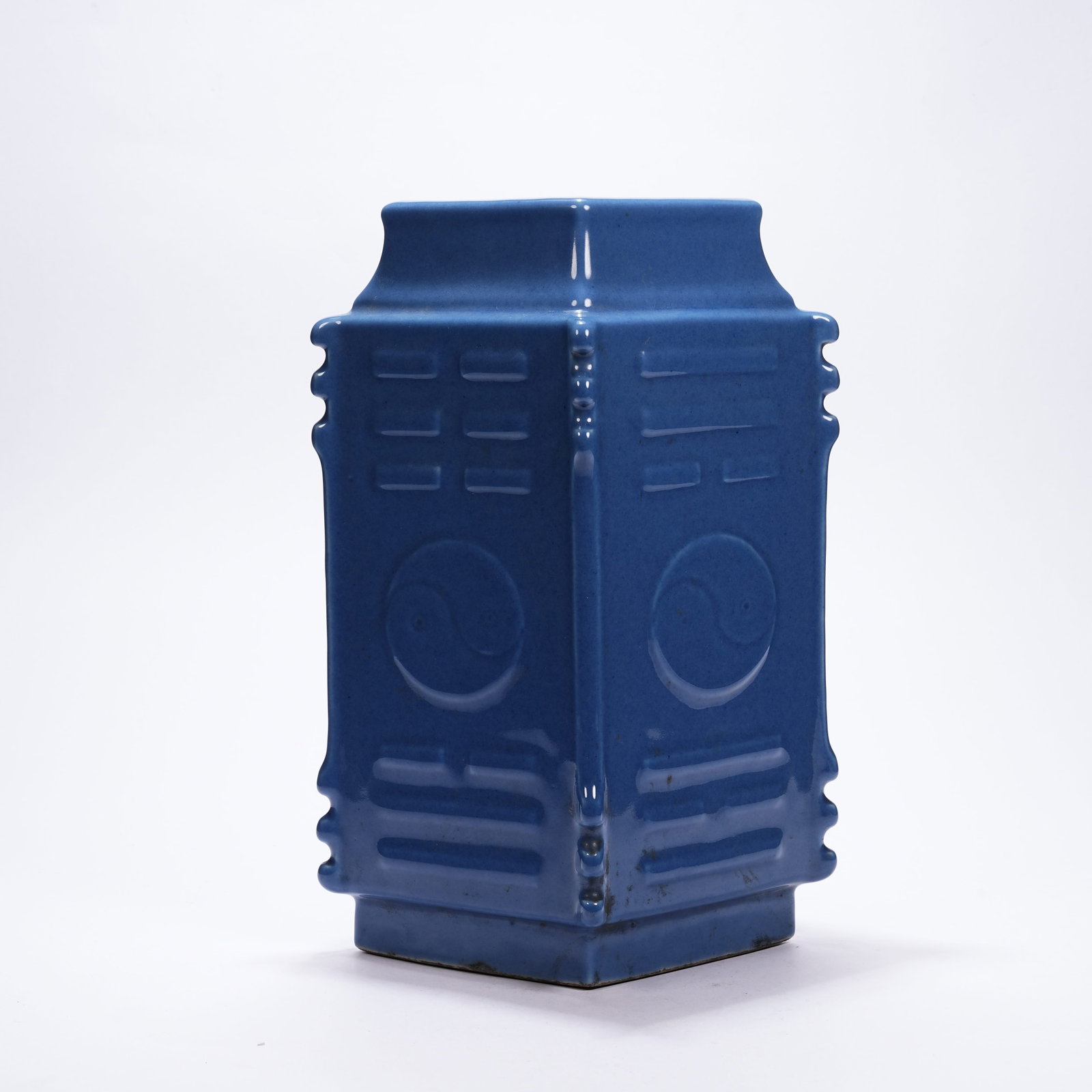 A SPLASHED BLUE GLAZE PRISMATIC VASE WITH EIGHT TRIGRAMS PATTERNS (1 of 9)