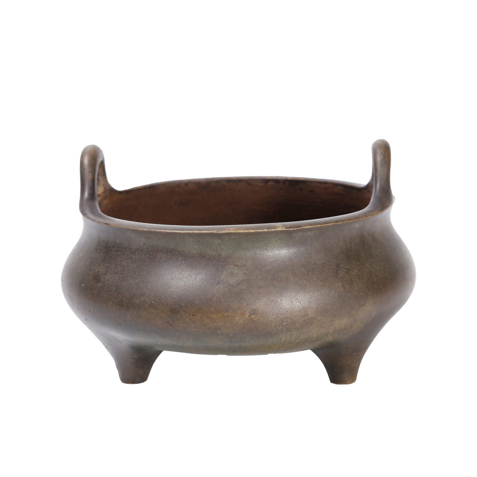 BRONZE TRIPOD CENSER WITH UPTURNED EARS, MARKED DAMING XUANDE YEAR MADE, MID-QING DYNASTY: This censer adopts the classic three-legged form with upright flanking ears, cast in imitation of Xuande censers of the Ming Dynasty, featuring a neat and dignified shape. A pair of symmetrical uprigh